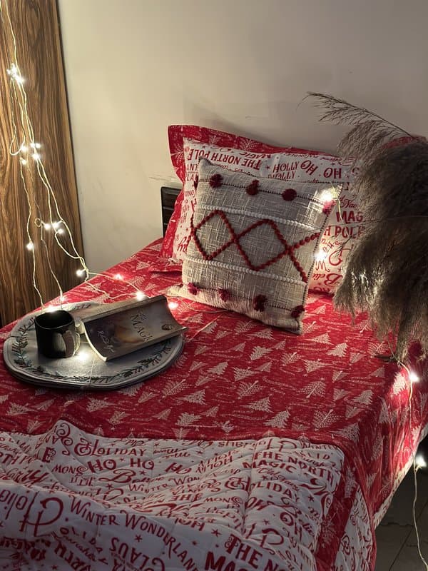KRI India Tots Holiday Magic Queen Bedsheet Set|60x90 inches | Santa Red & White  | Wash & Care | 100% Cotton | Handcrafted in India. 100% organic & natural.