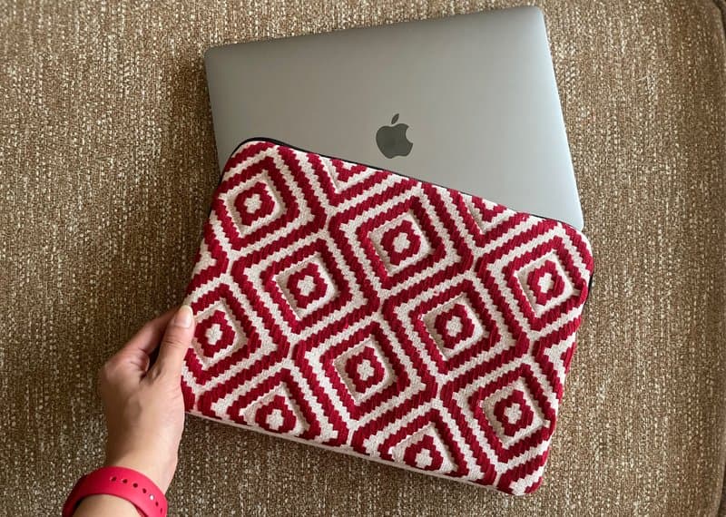KRI India The Minimalist Greek Crimson Quilted Laptop Cover|15 inches | Greek Crimson & Off-White  | Wash & Care | 100% Cotton | Handcrafted in India. 100% organic & natural.