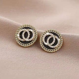 Elegant Black and Gold Stud Earring