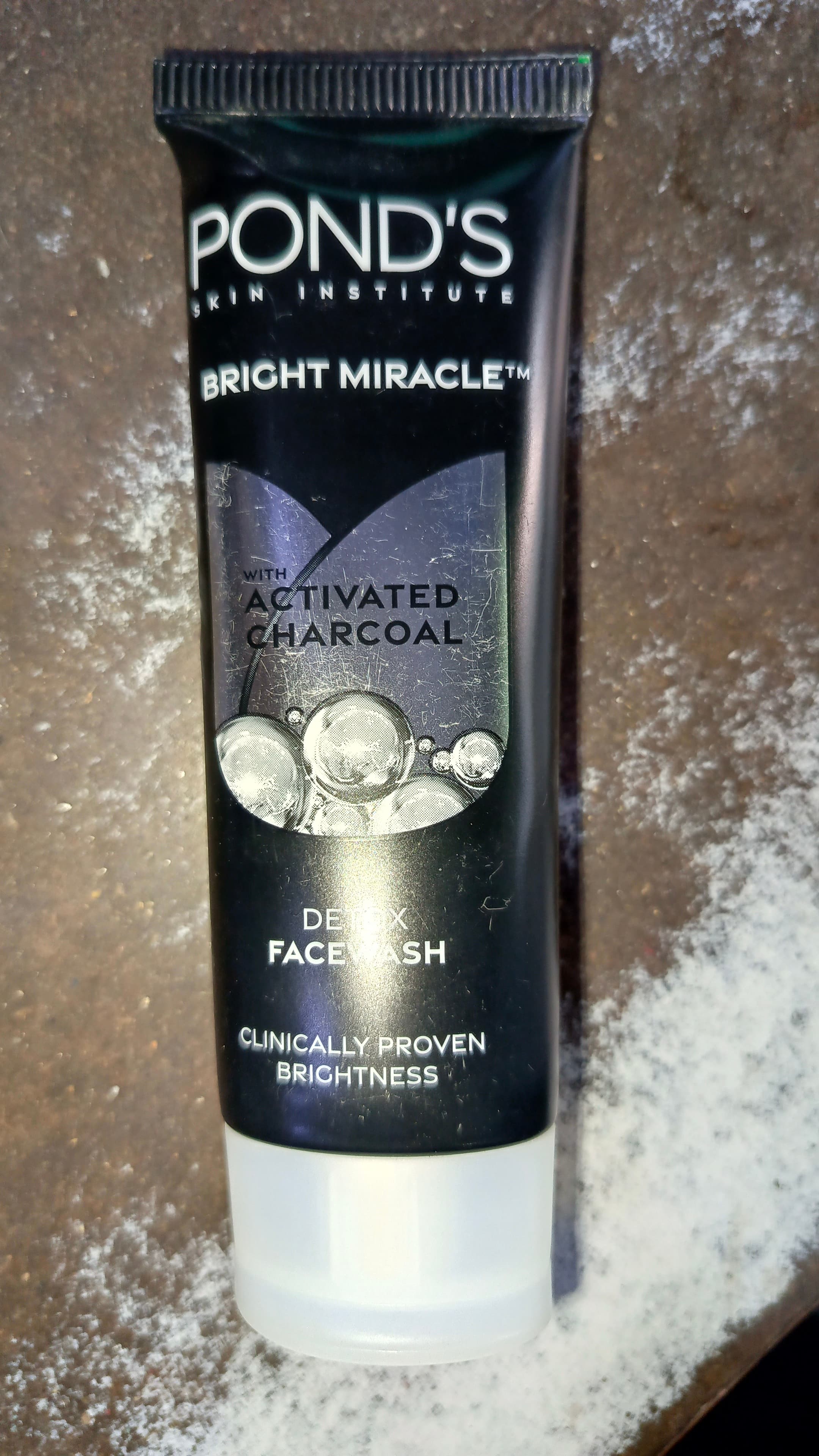 Ponds  activated charcoal