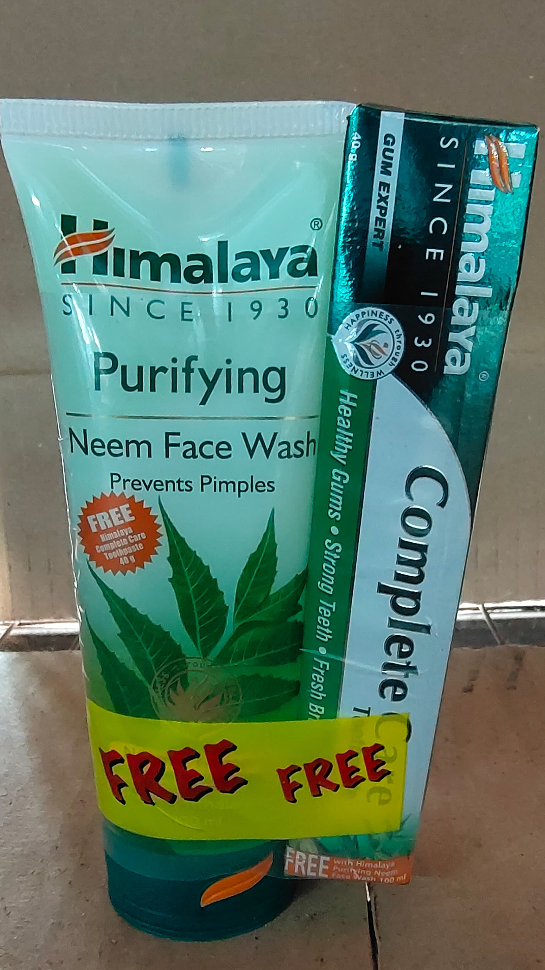 Himalaya purifying neem face wash free Himalaya complete care toothpaste