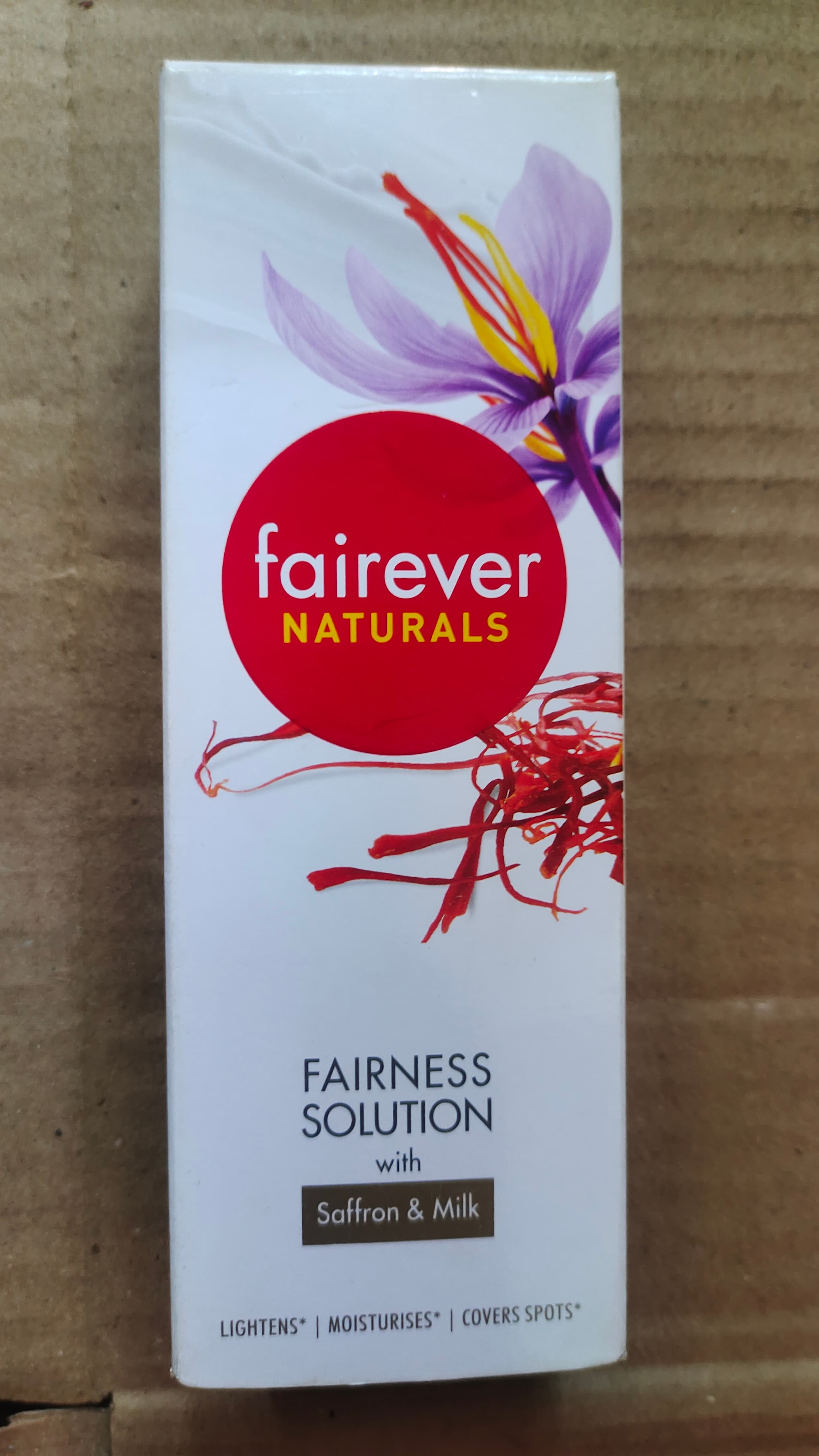 Fairever naturals fairness solution with saffron and milk