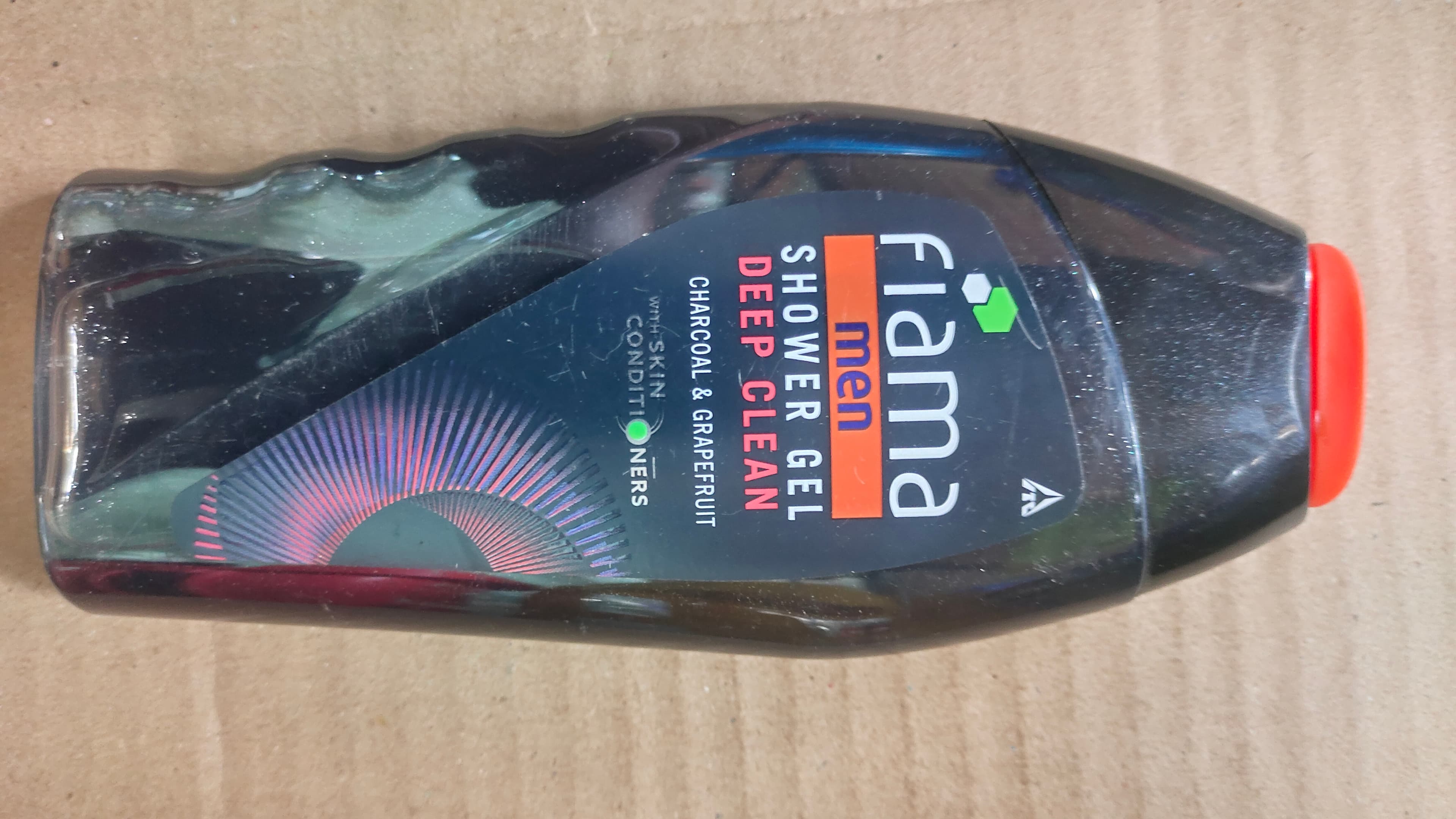 Fiama men shower gel deep clean charcoal and grapefruit