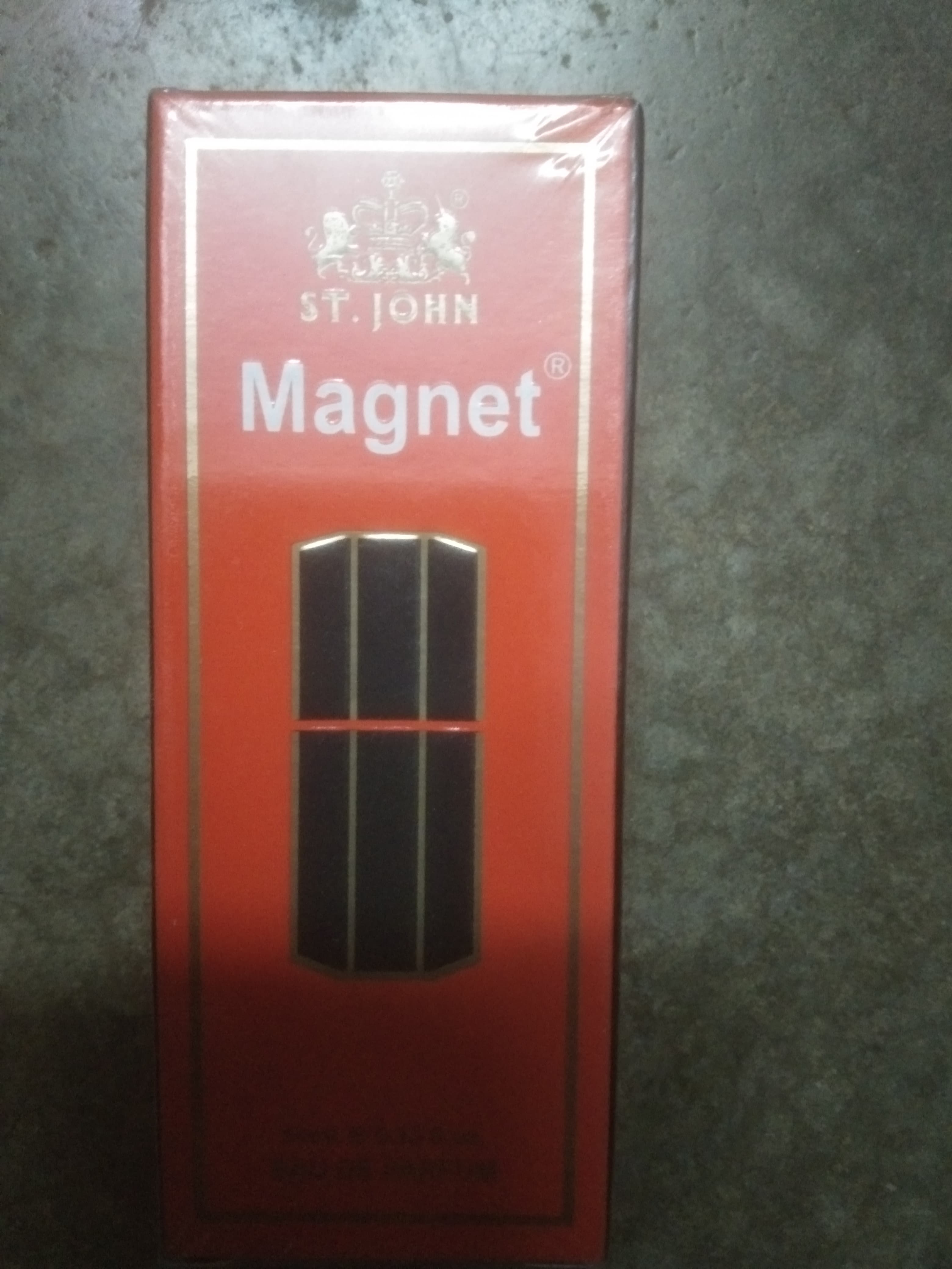 St john magnet parfum