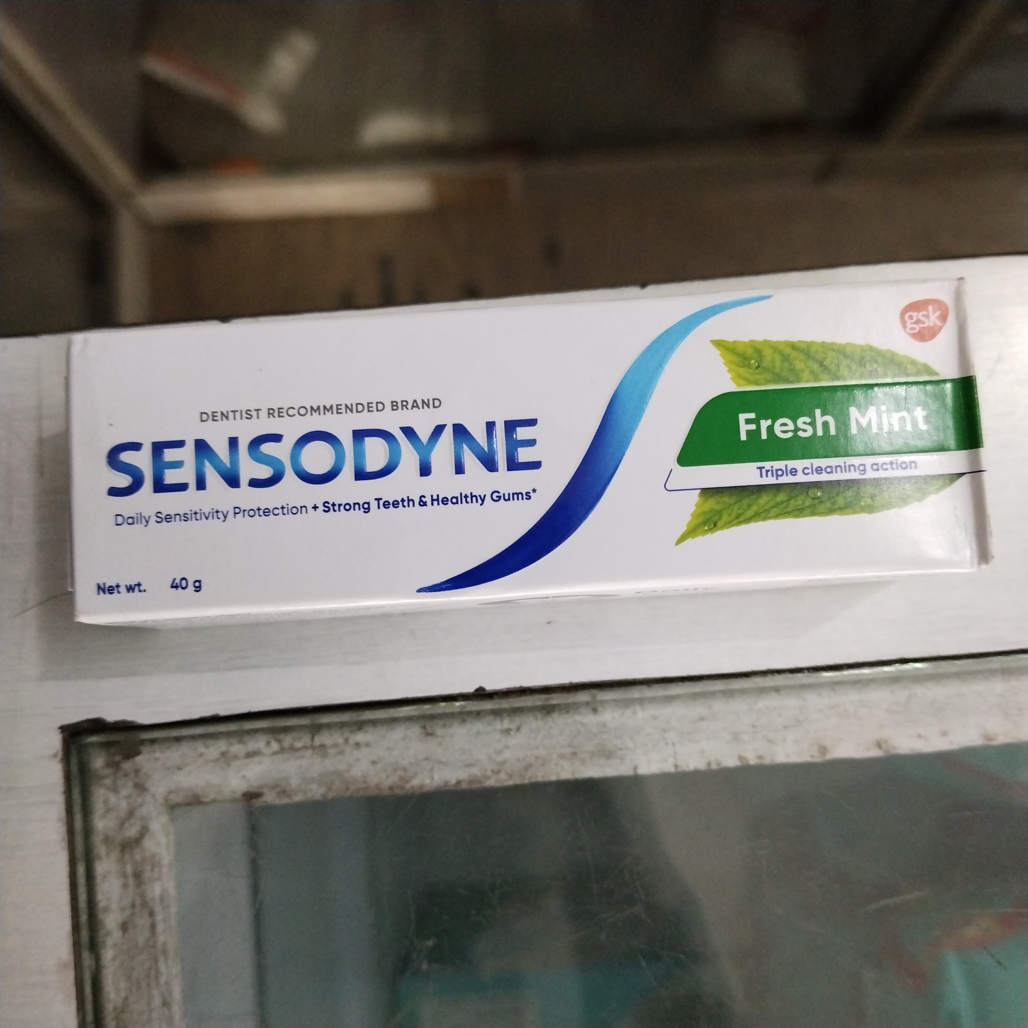 Sensodyne fresh mint toothpaste