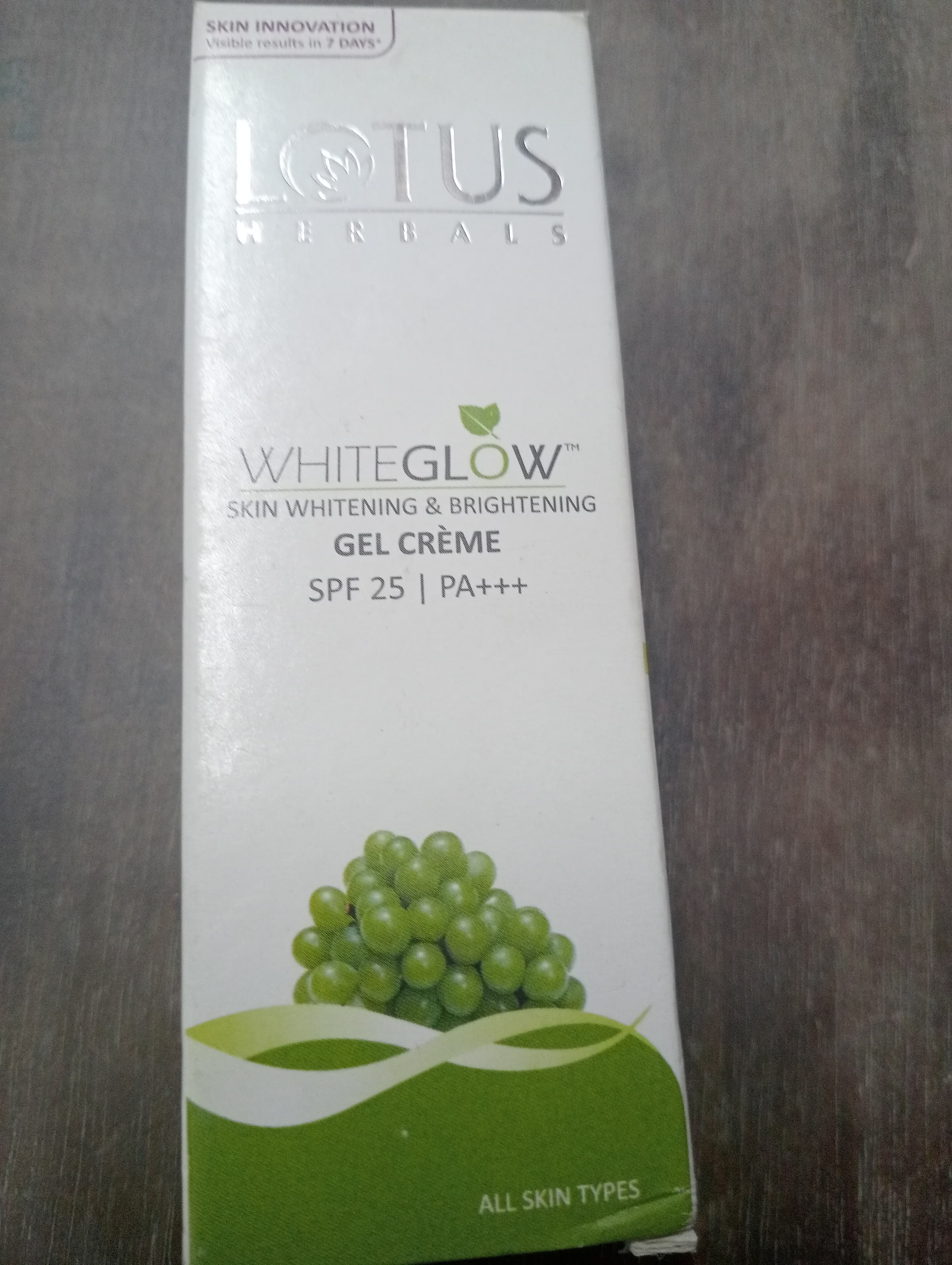 Lotus herbals white glow
