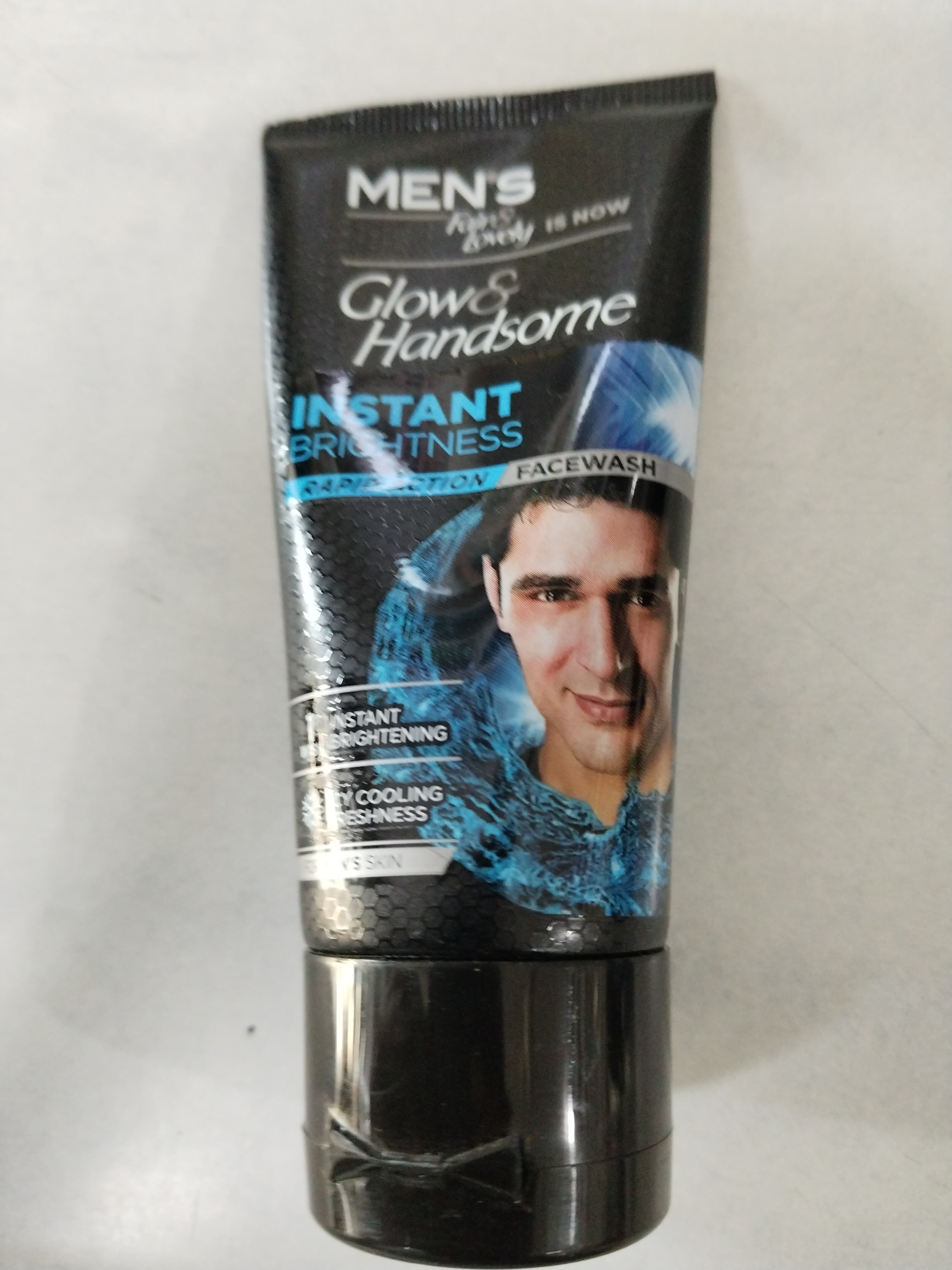 Glow and handsome instant brightness face wash