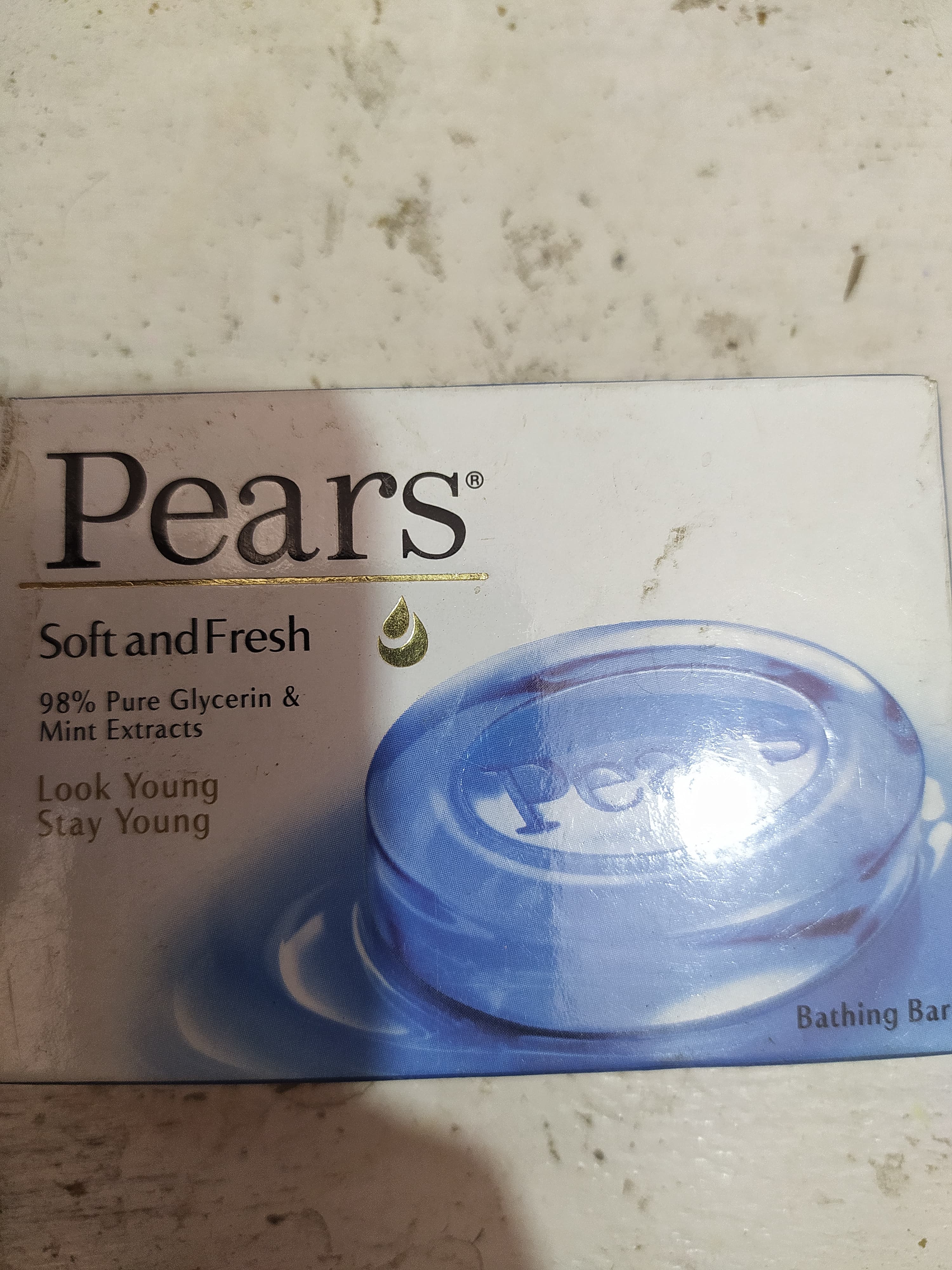 Pears Soft and fresh 98% pure glycerin & Bathing bar