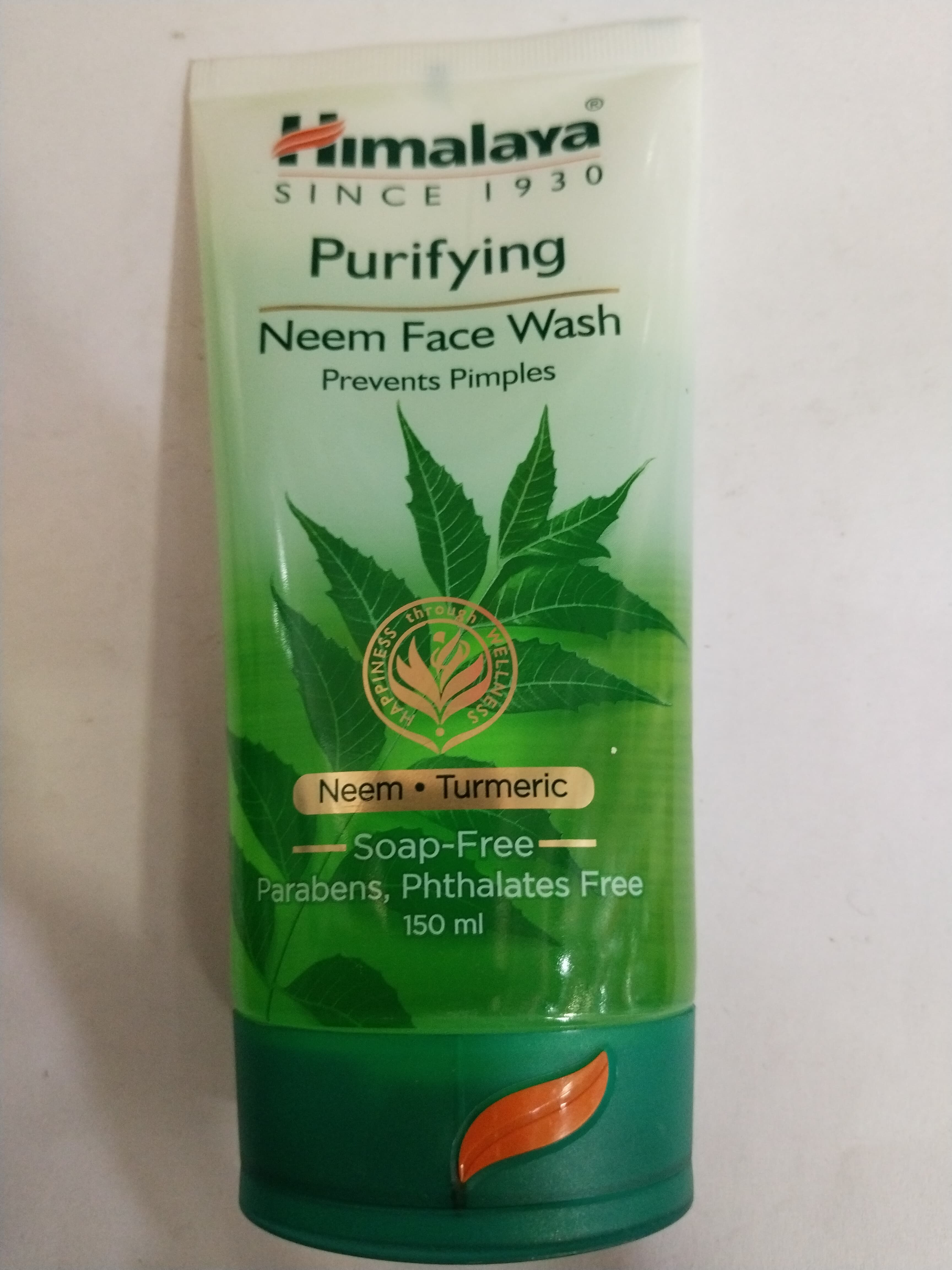 Himalaya Purifying Neem face wash Prevents pimples Neem turmeric