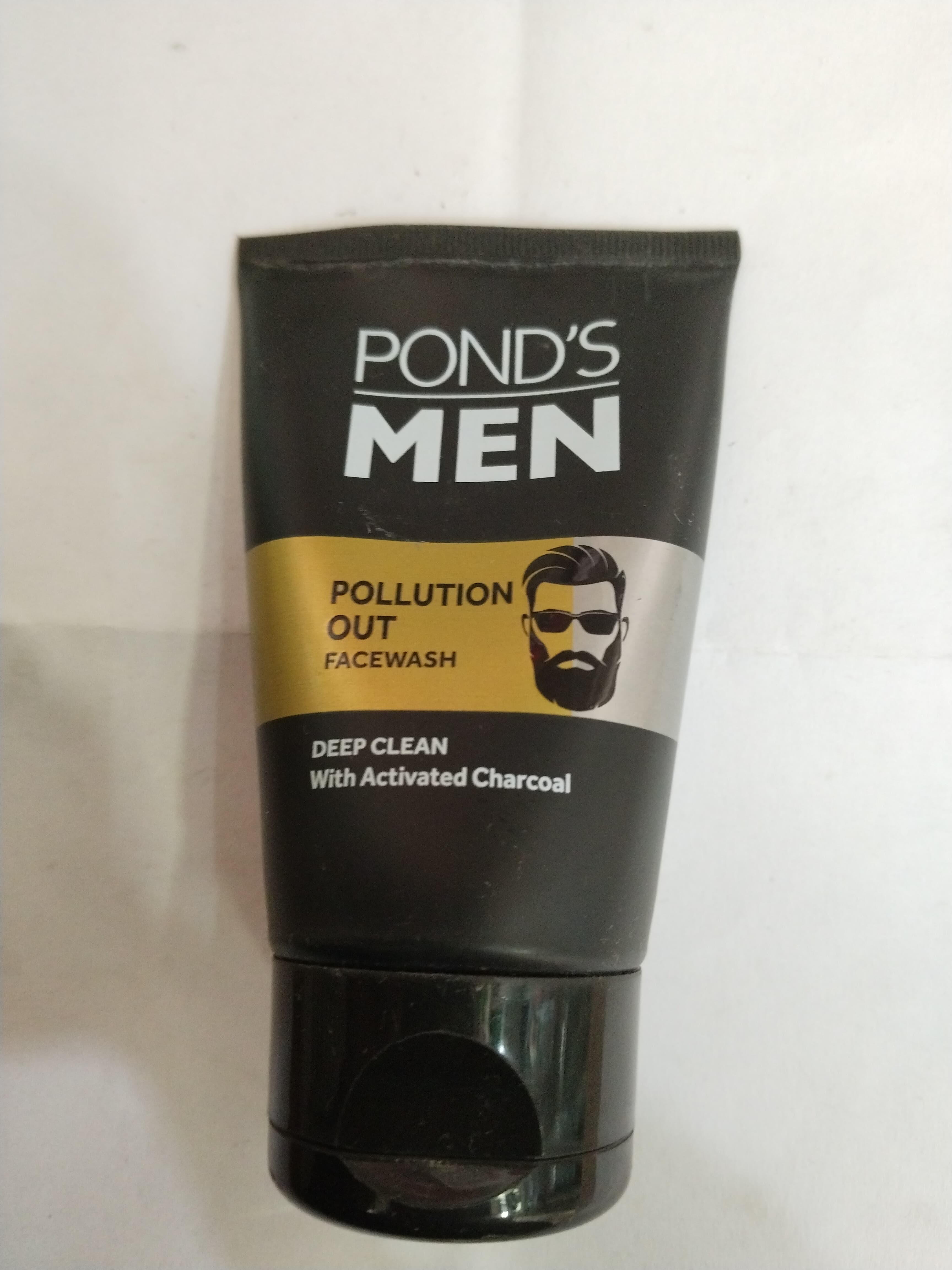 Pond's Men Pollution Out Facewash Deep clean With activated charcoal