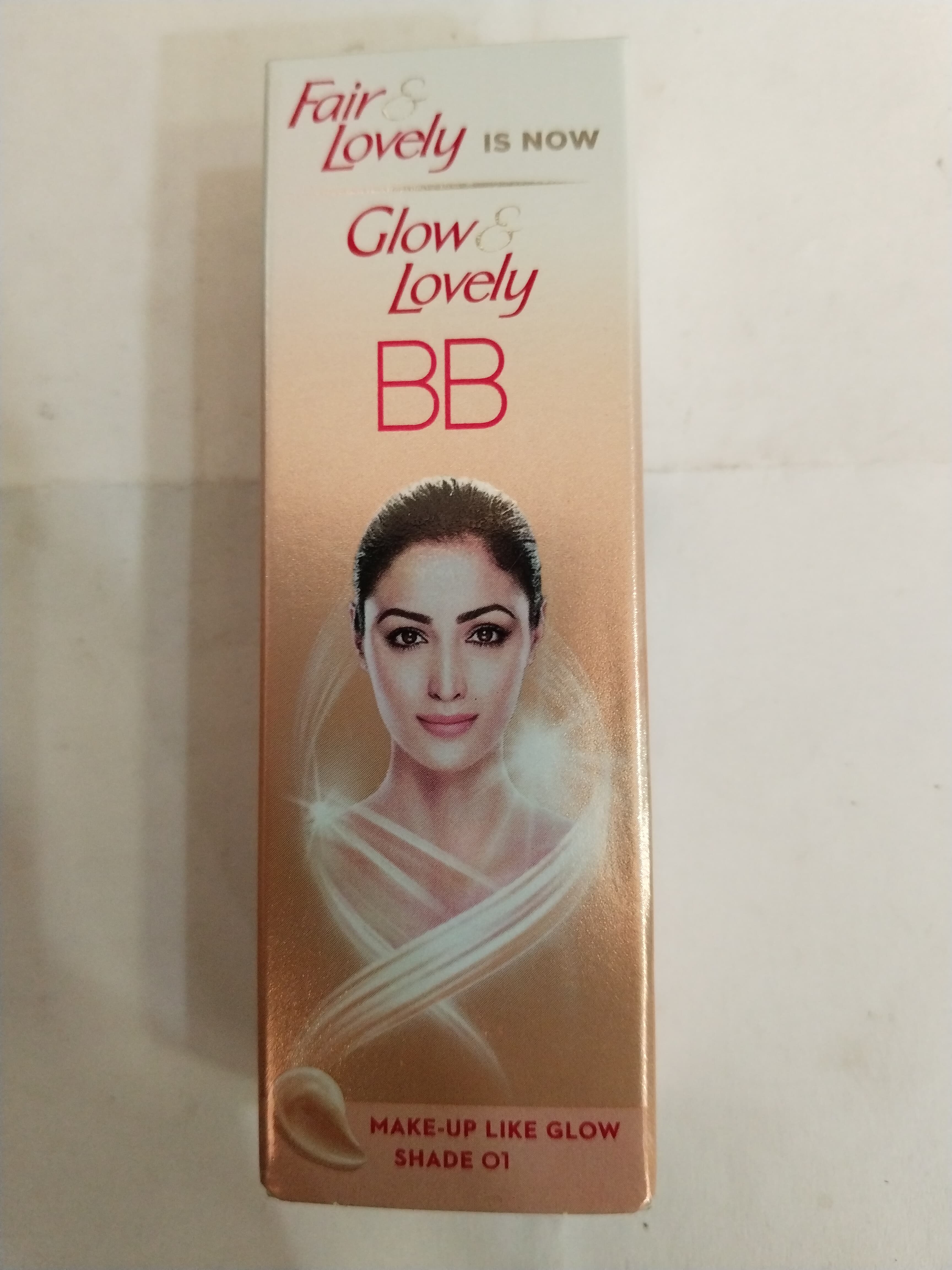 Glow & Lovely Bb Make-up like glow Shade