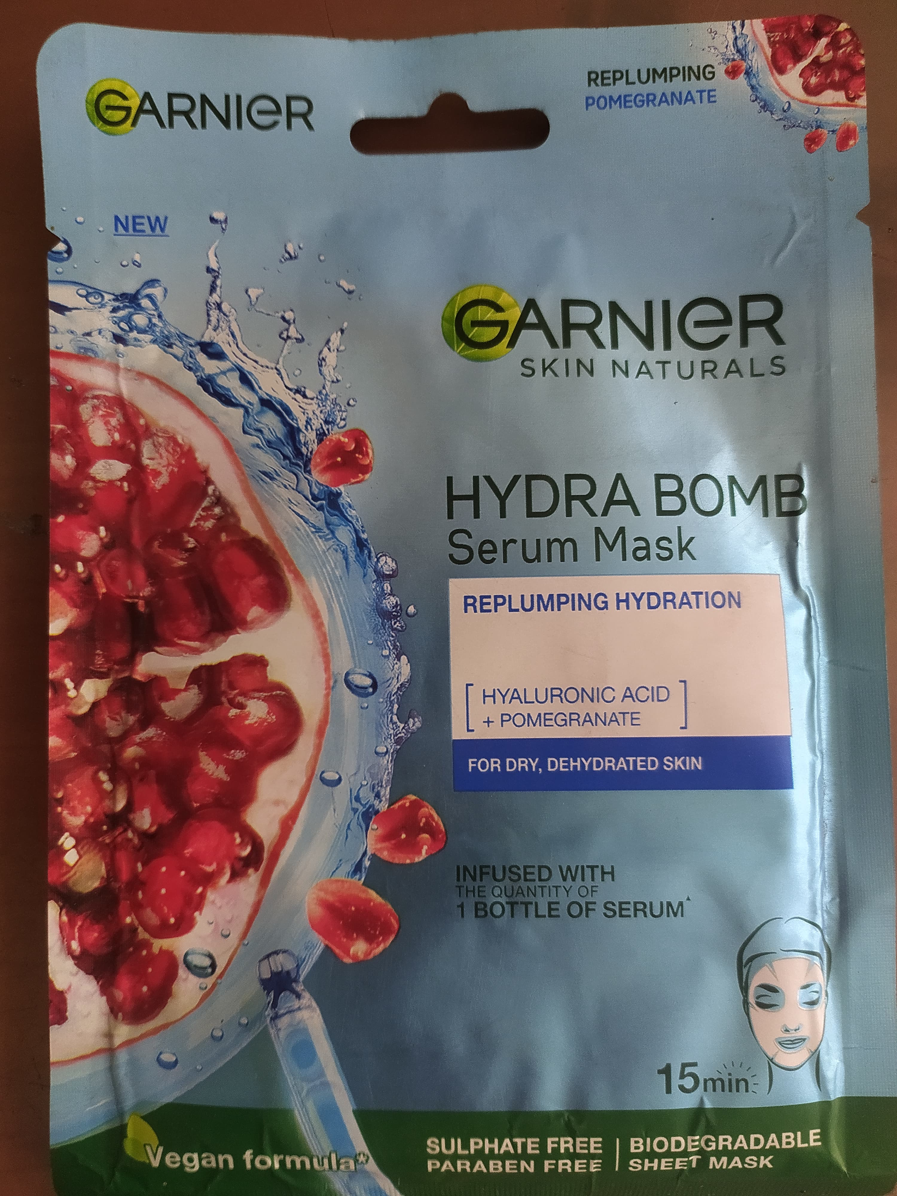 Garnier Skin naturals Hydra bomb Serum mask Replumping hydration For dry, dehydrated skin Hyaluronic acid + pomegranate Infused with The quantity of 1 bottle of serum