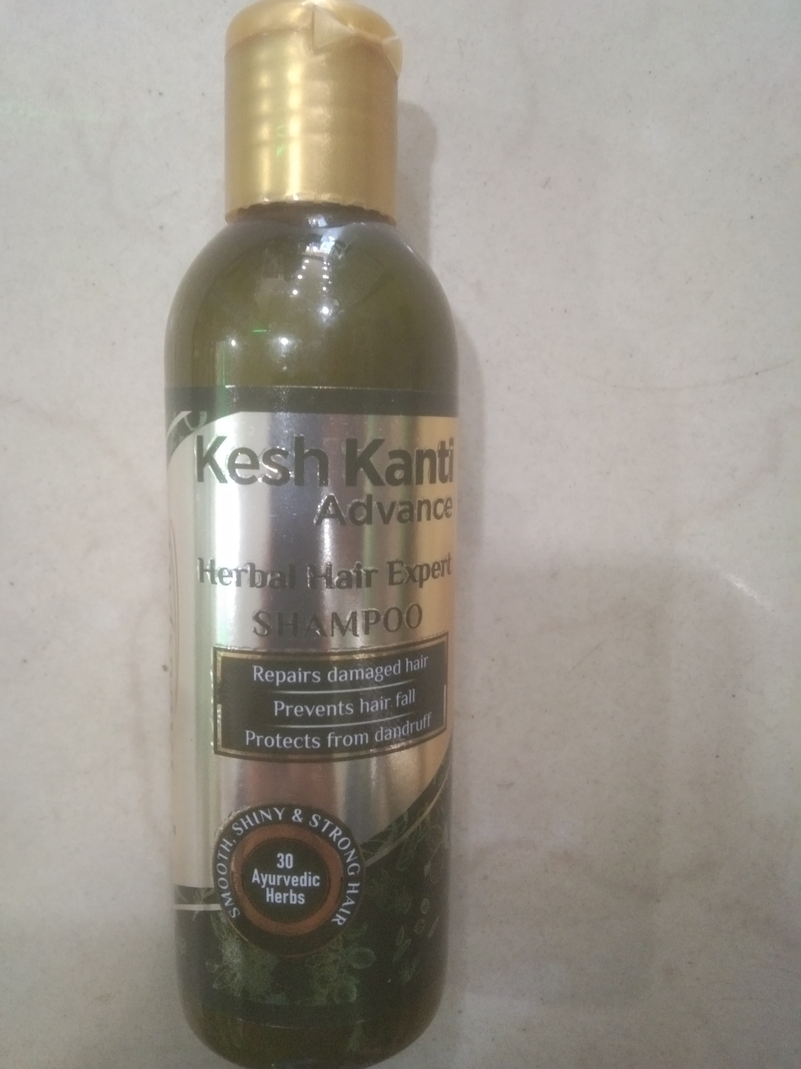 Patanjali Kesh kanti Advance Herbal hair expert Shampoo Repairs damaged hair Prevents hair fall Protects from dandruff