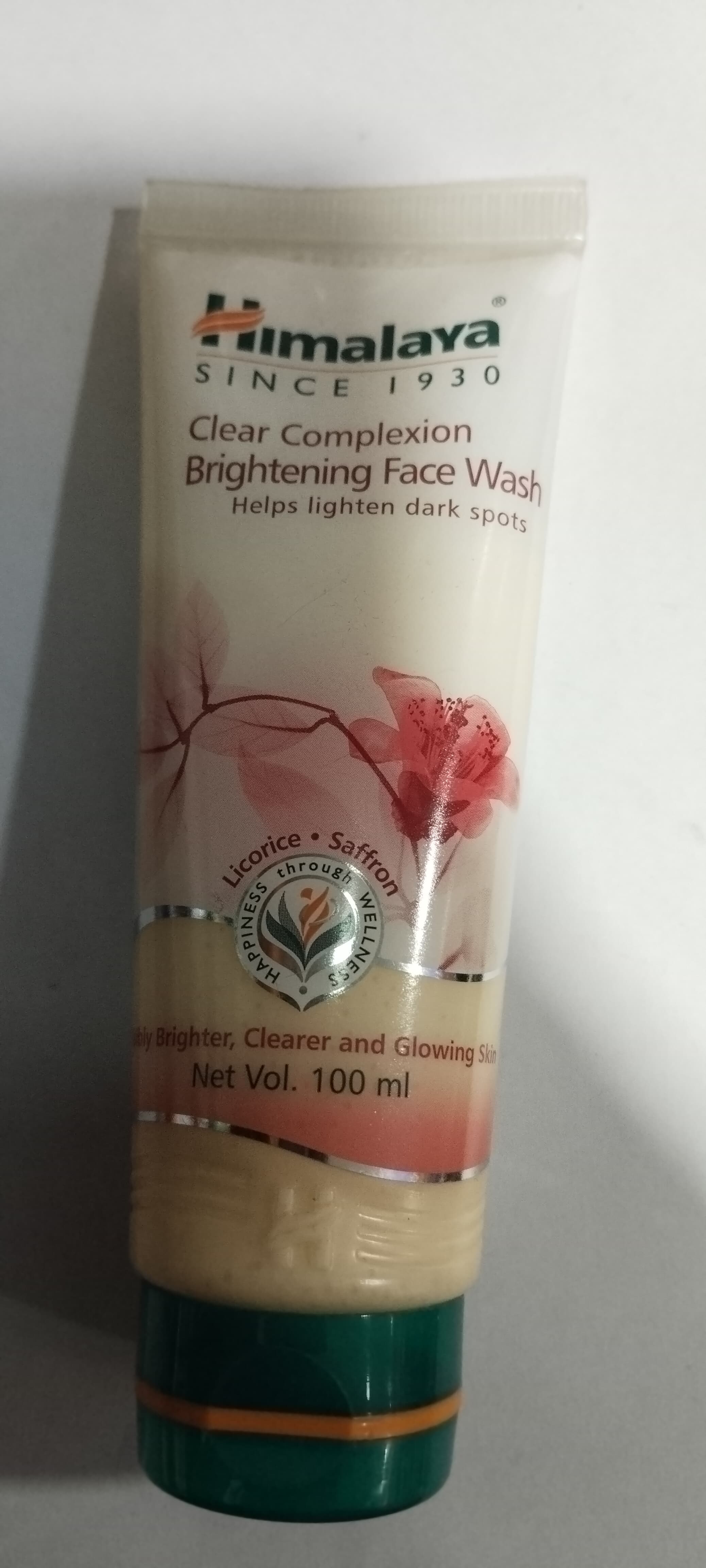 Himalaya Clear complexion Brightening face wash