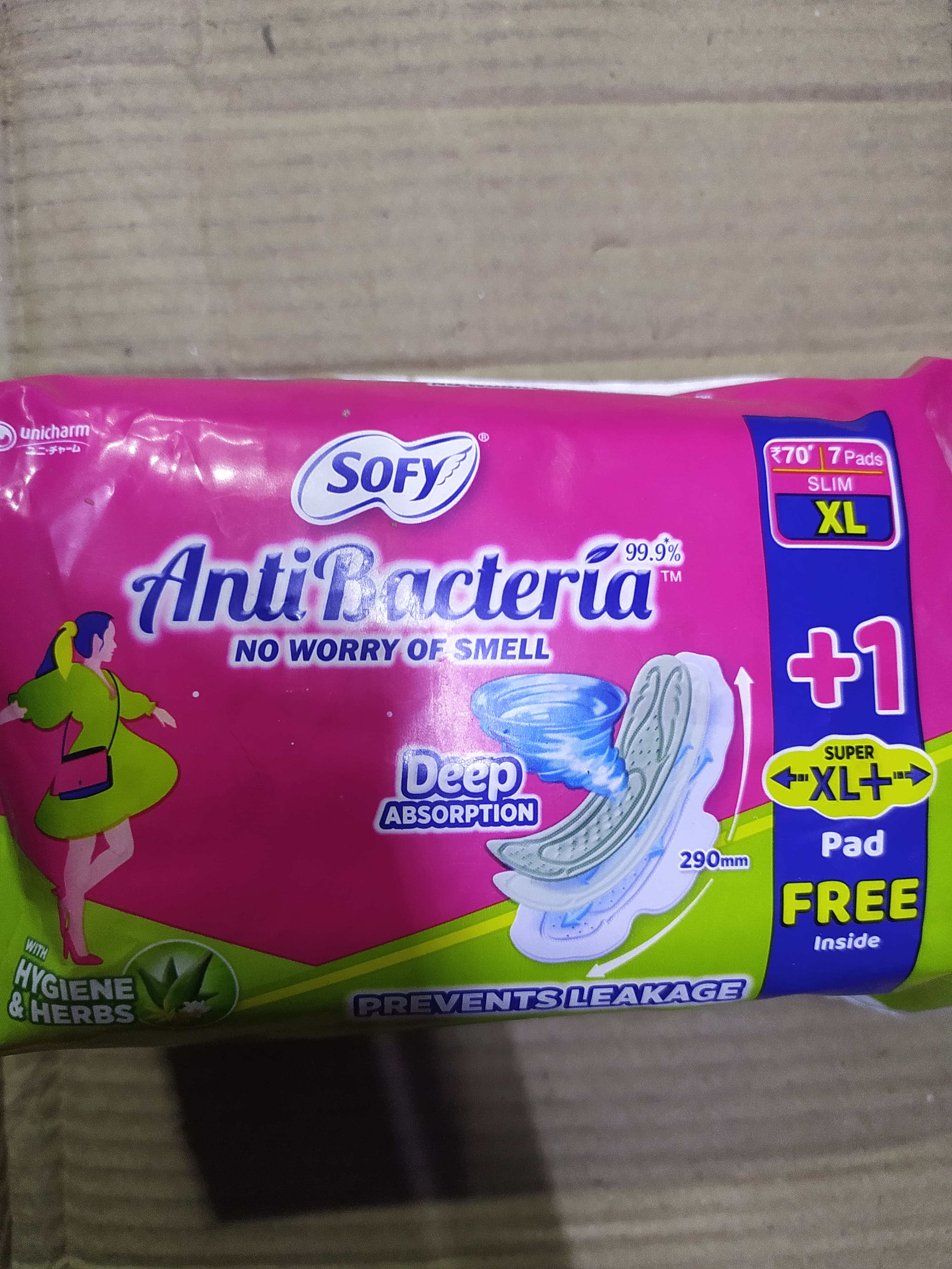 Sofy Antibacteria No worry of smell Deep Absorption