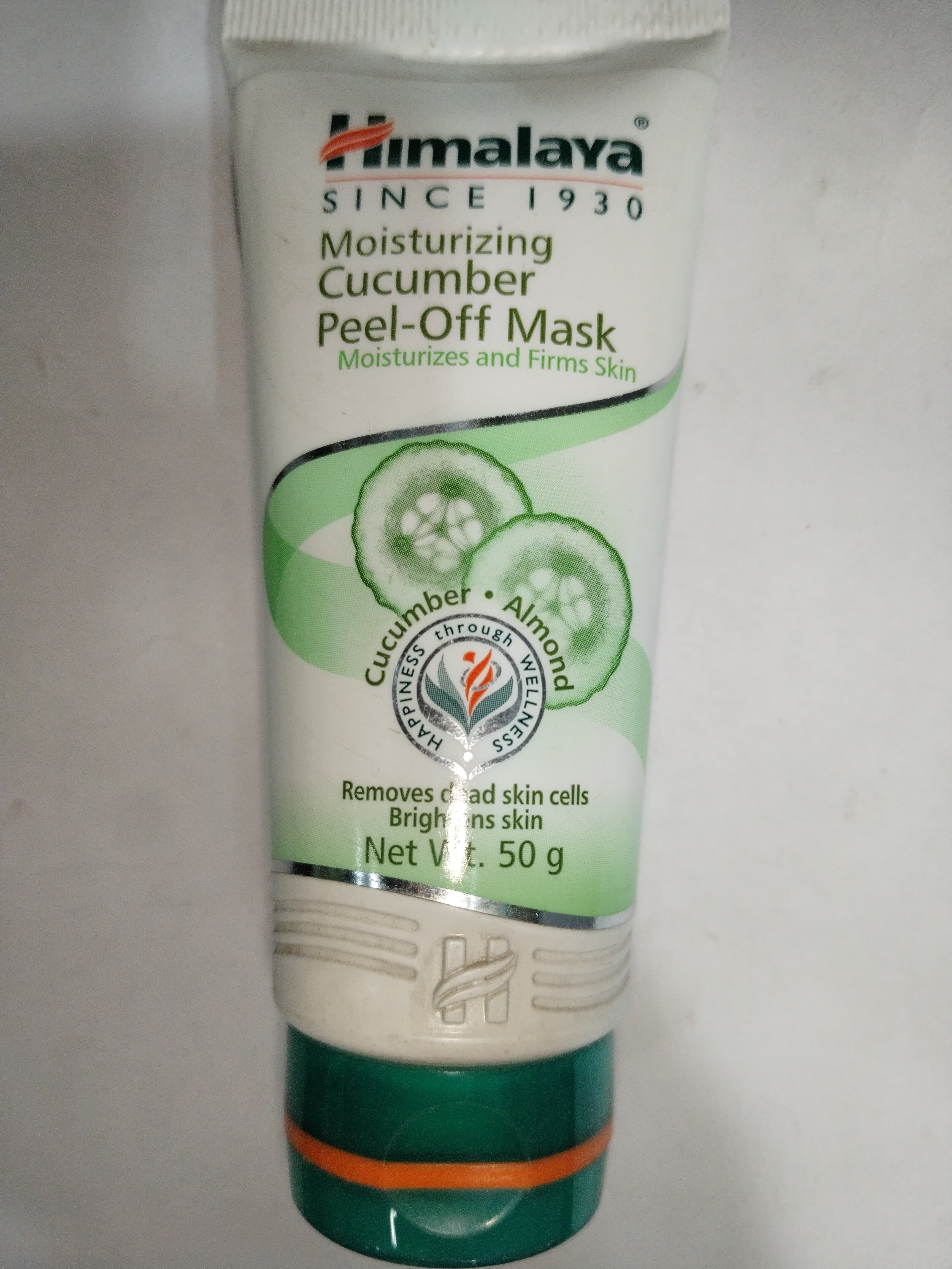 Himalaya Moisturizing Cucumber Peel-off mask Moisturizes and firms skin