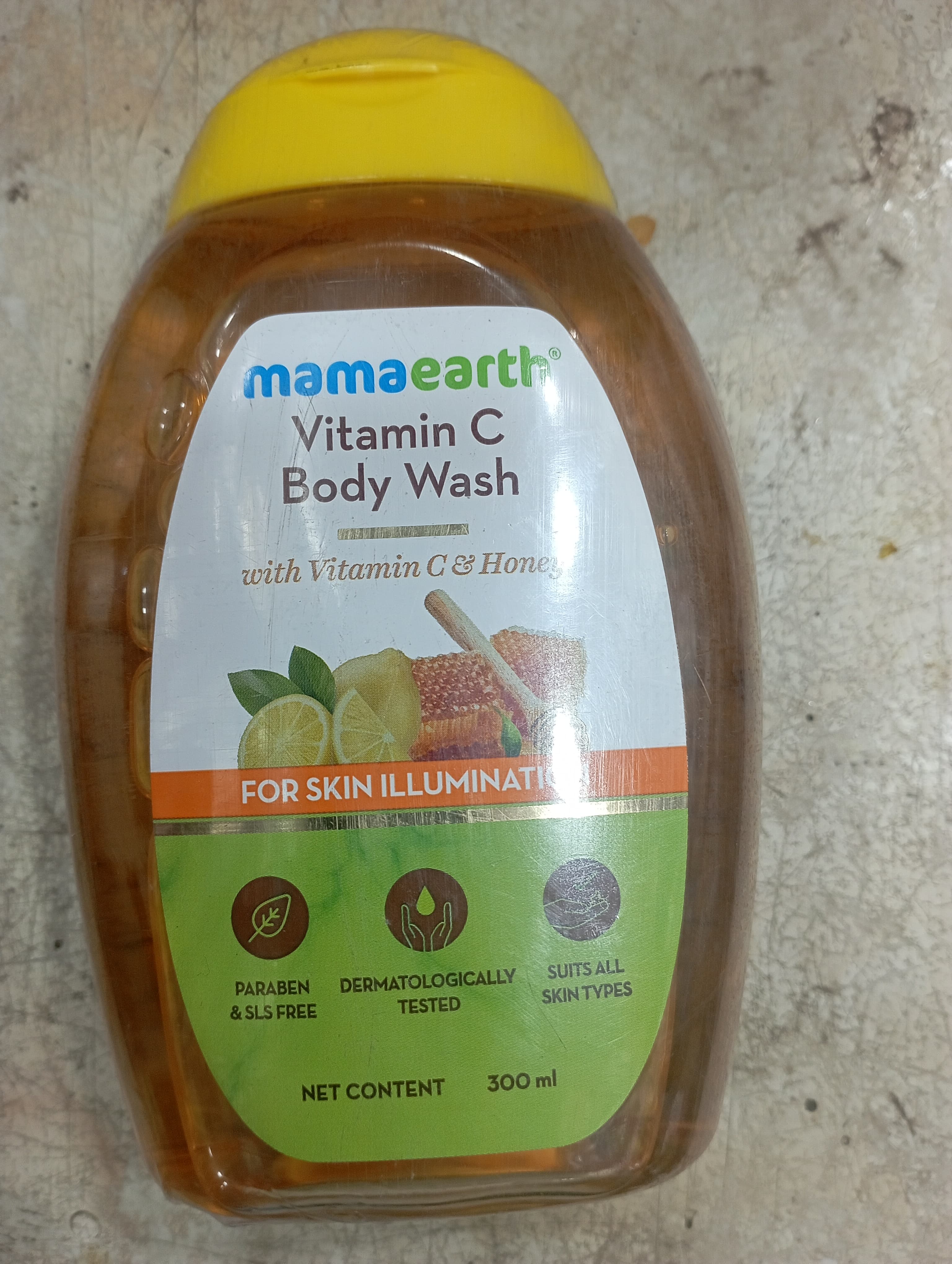 Mamaearth Vitamin c Pody wash With amin c&loney For skin illumination Paraben & sls free Dermatologically suits all Tested Skin types Net content 300 ml