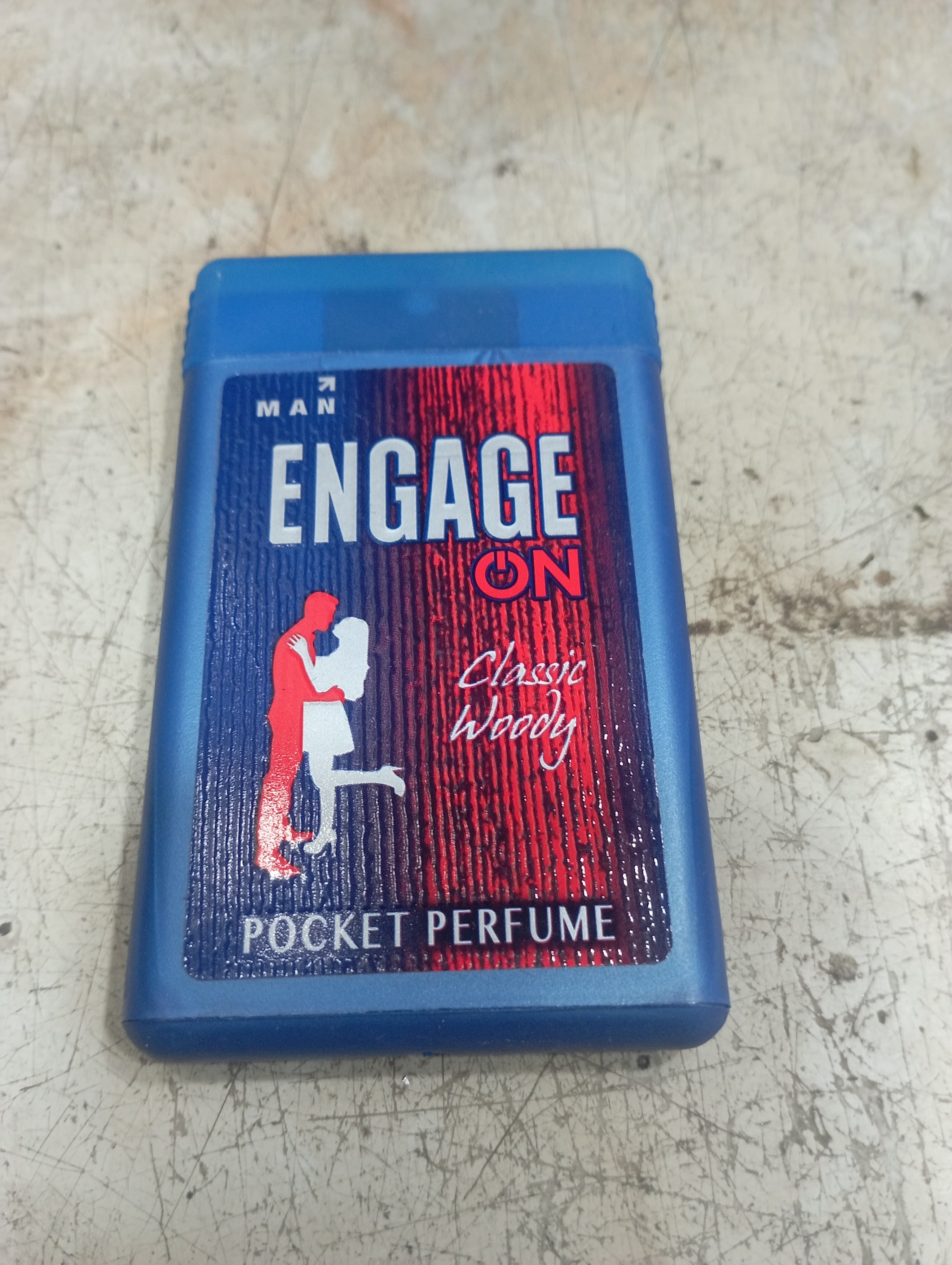 Engage On Classic Woody Sel Pocket perfume
