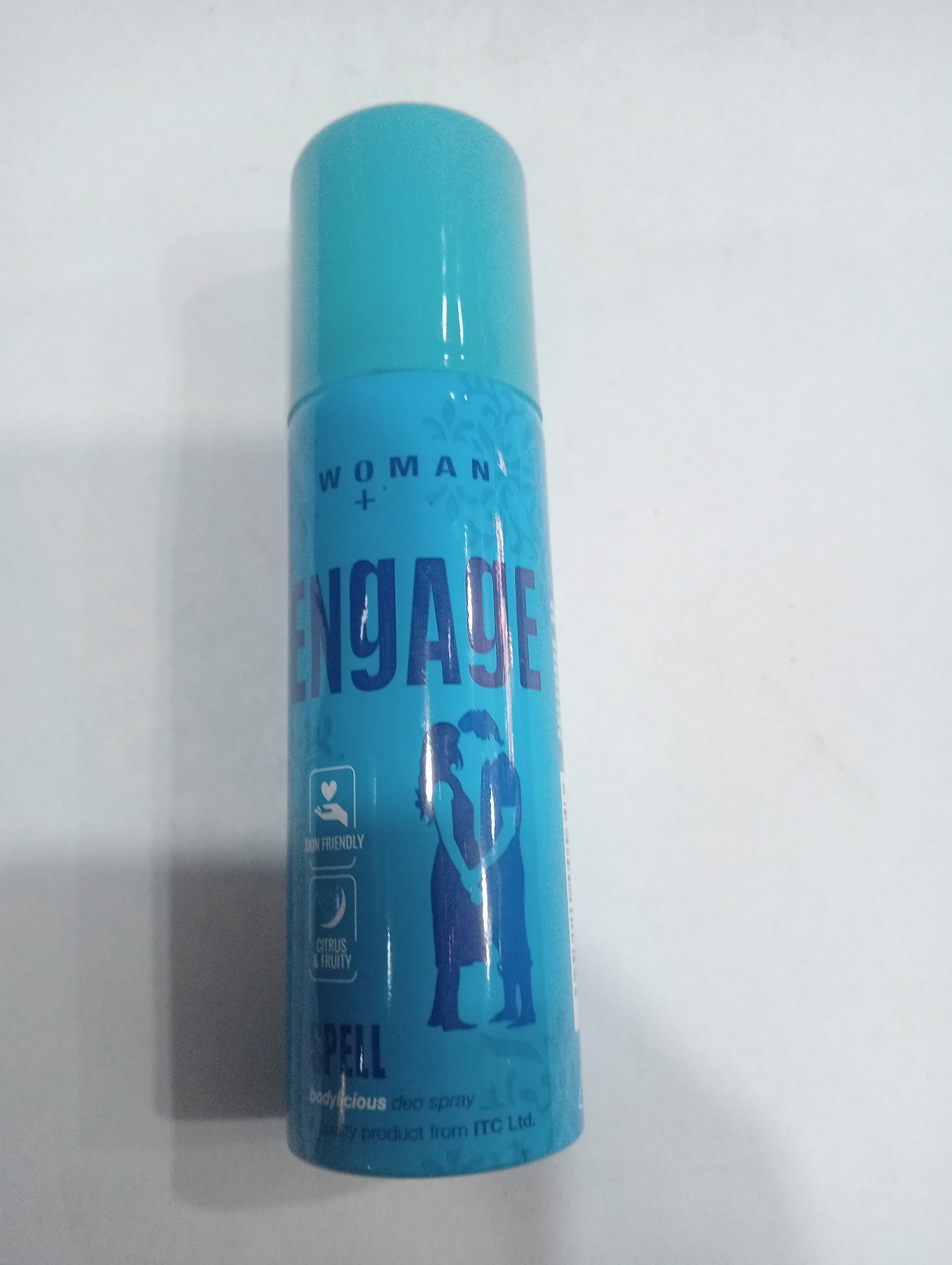 Woman + Engage Friendly Citrus Fruity Spell Bodylicious deo spray