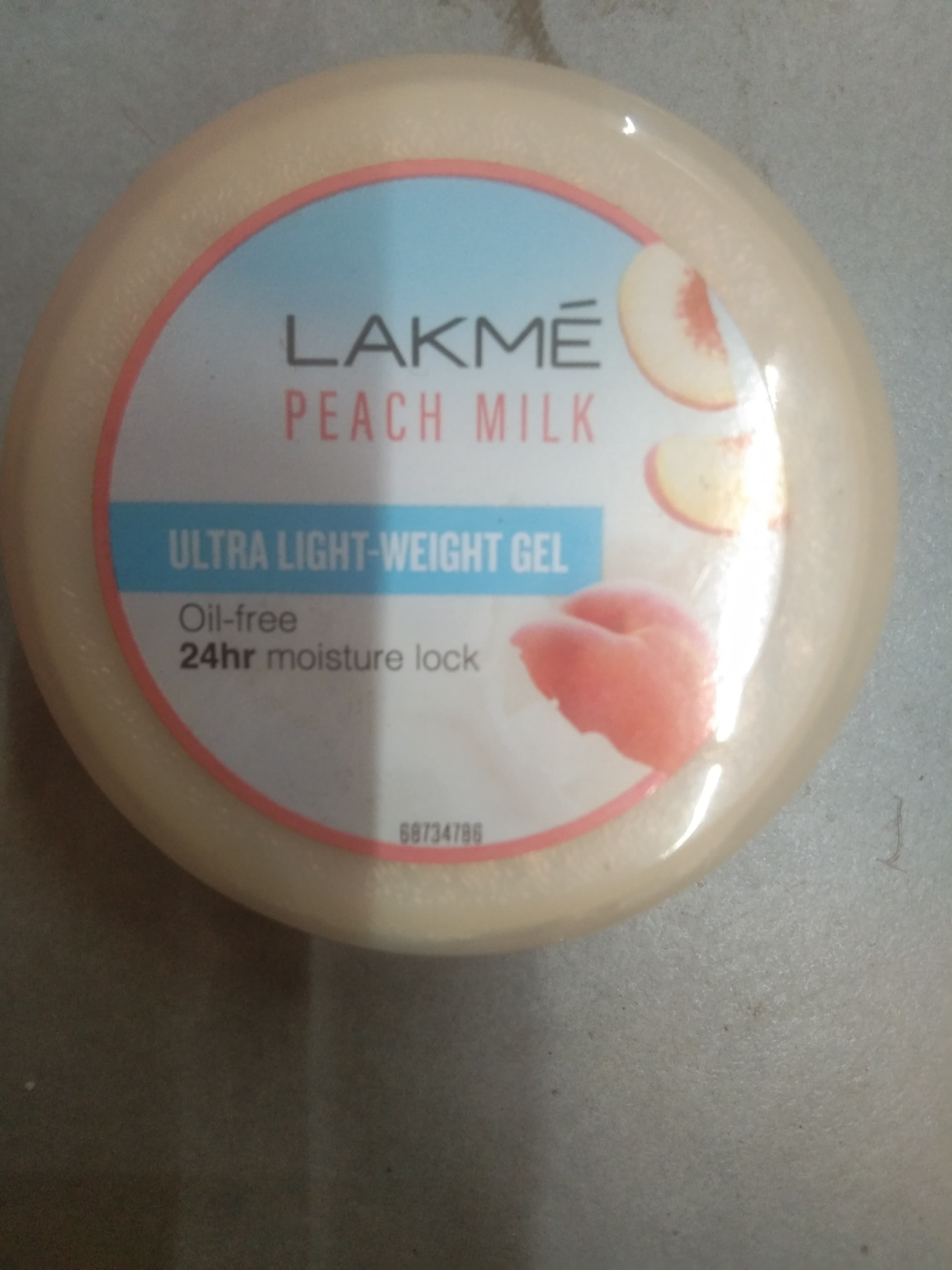 Lakme Peach milk Ultra light-weight gel