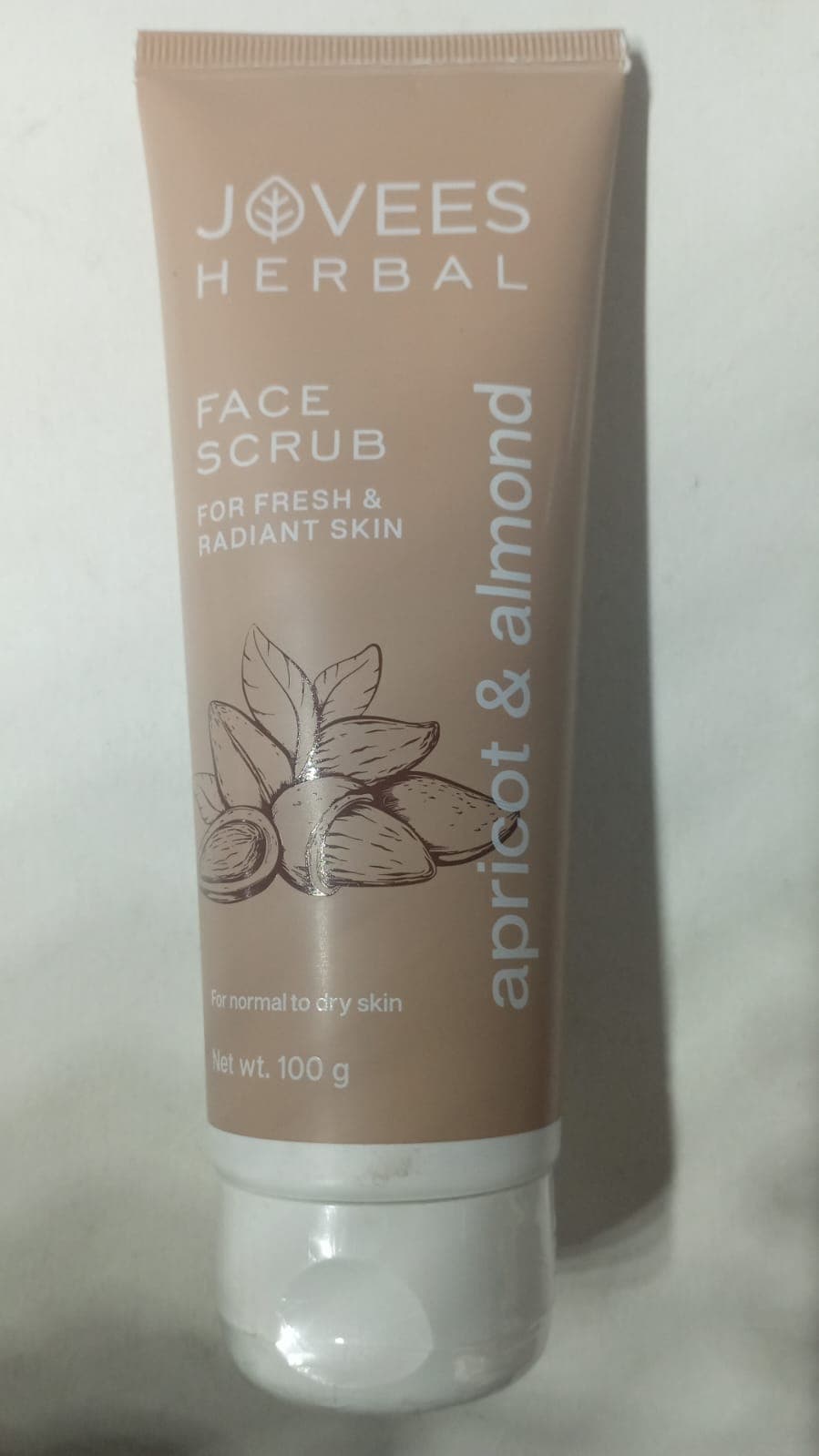 Jovees herbal face wash scrub for fresh & radiant skin 100 g