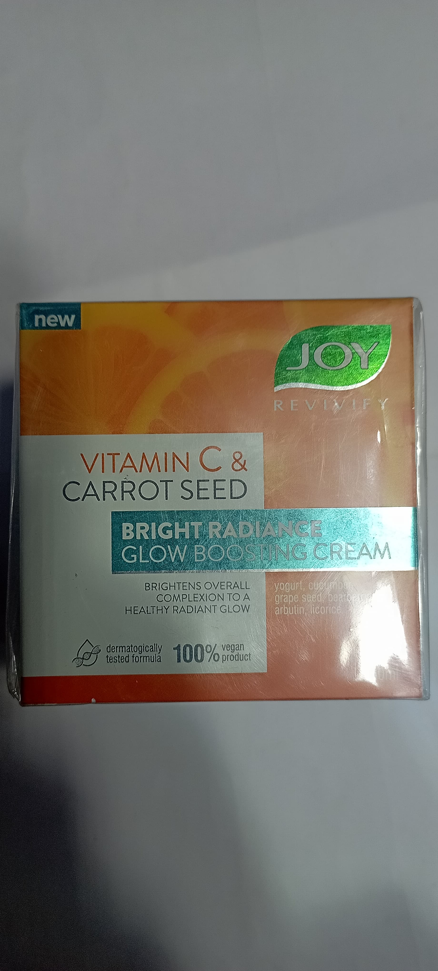 Joy revivify vitamin C & carrot seed bright radiance glow boosting cream 50 ml
