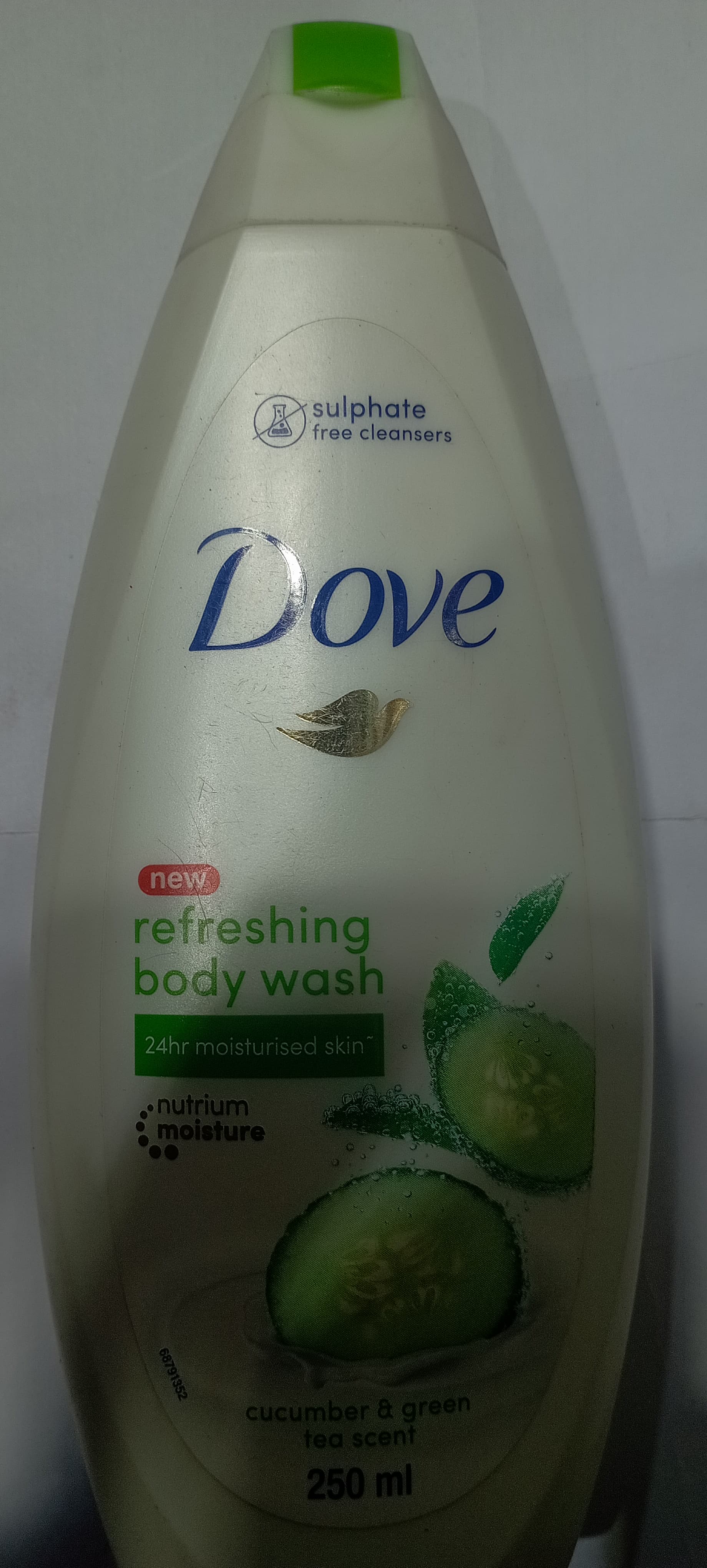 Dove refreshing body wash  cucumber & green tea scent 250 ml