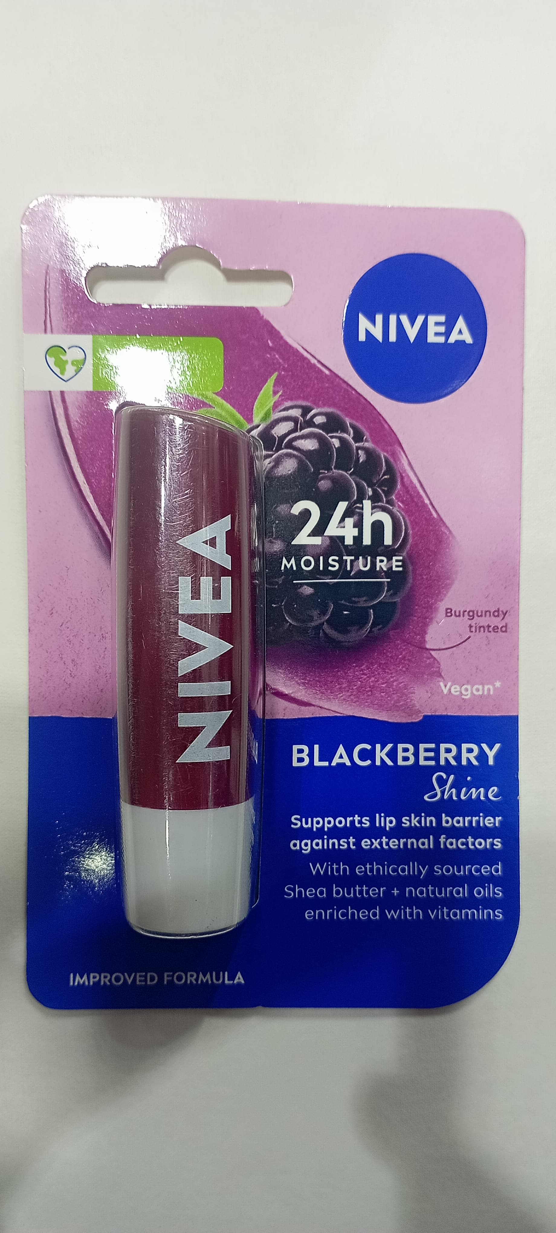 Nivea 22h moiture blackberry shine 5g
