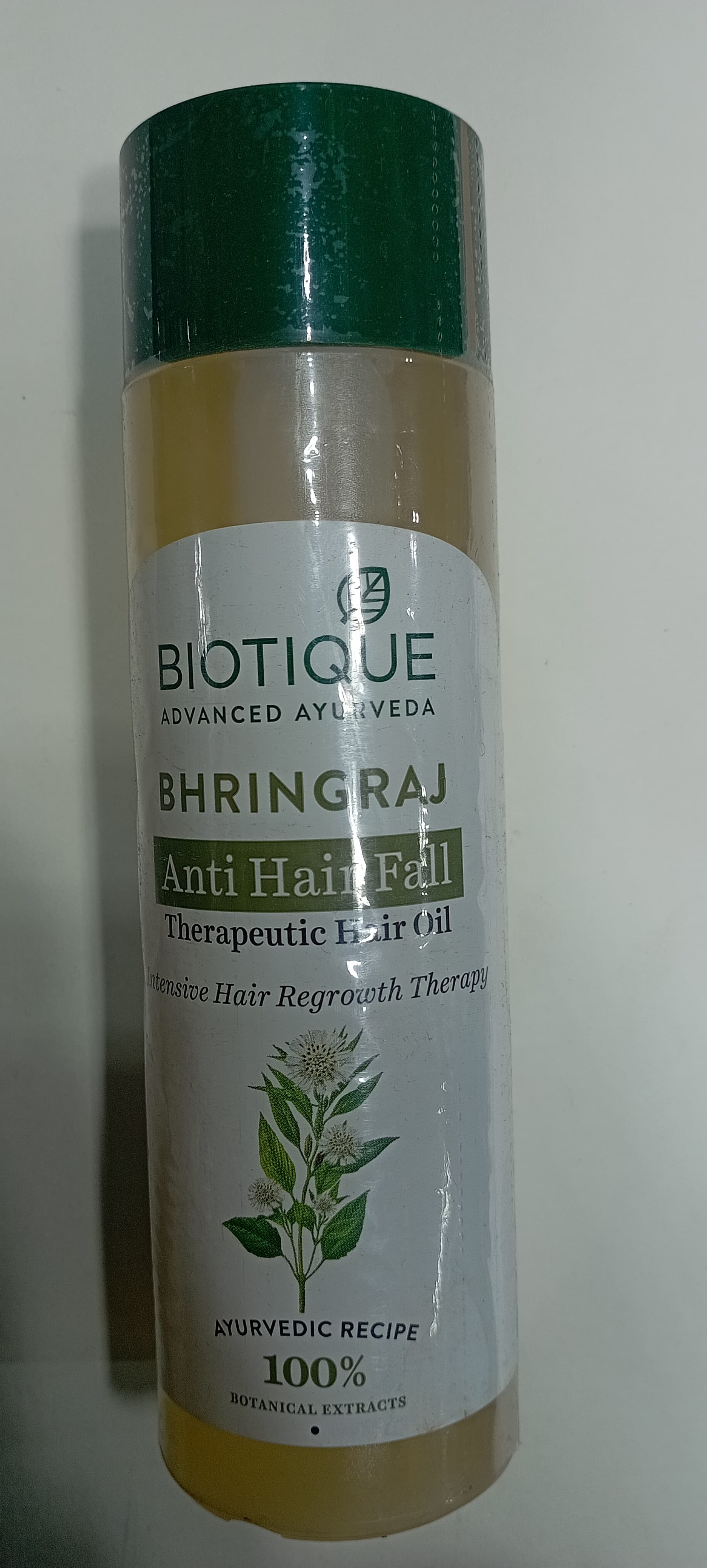 Biotique advance ayurveda bhringraj anti hair fall therapeutic hair oil  120 ml