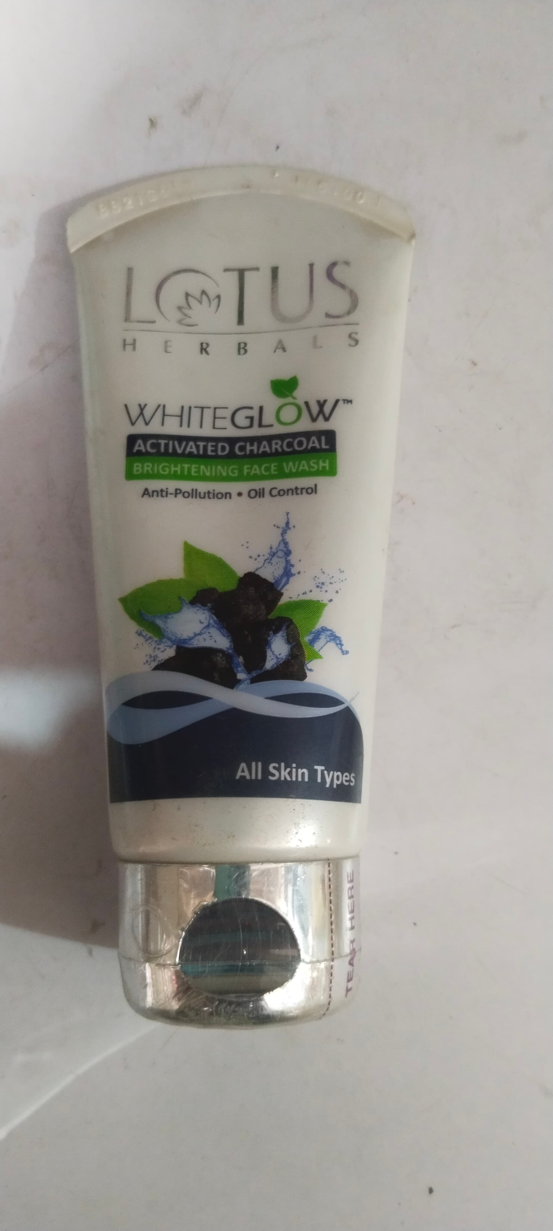 Lotus Herbals charcoal facewash