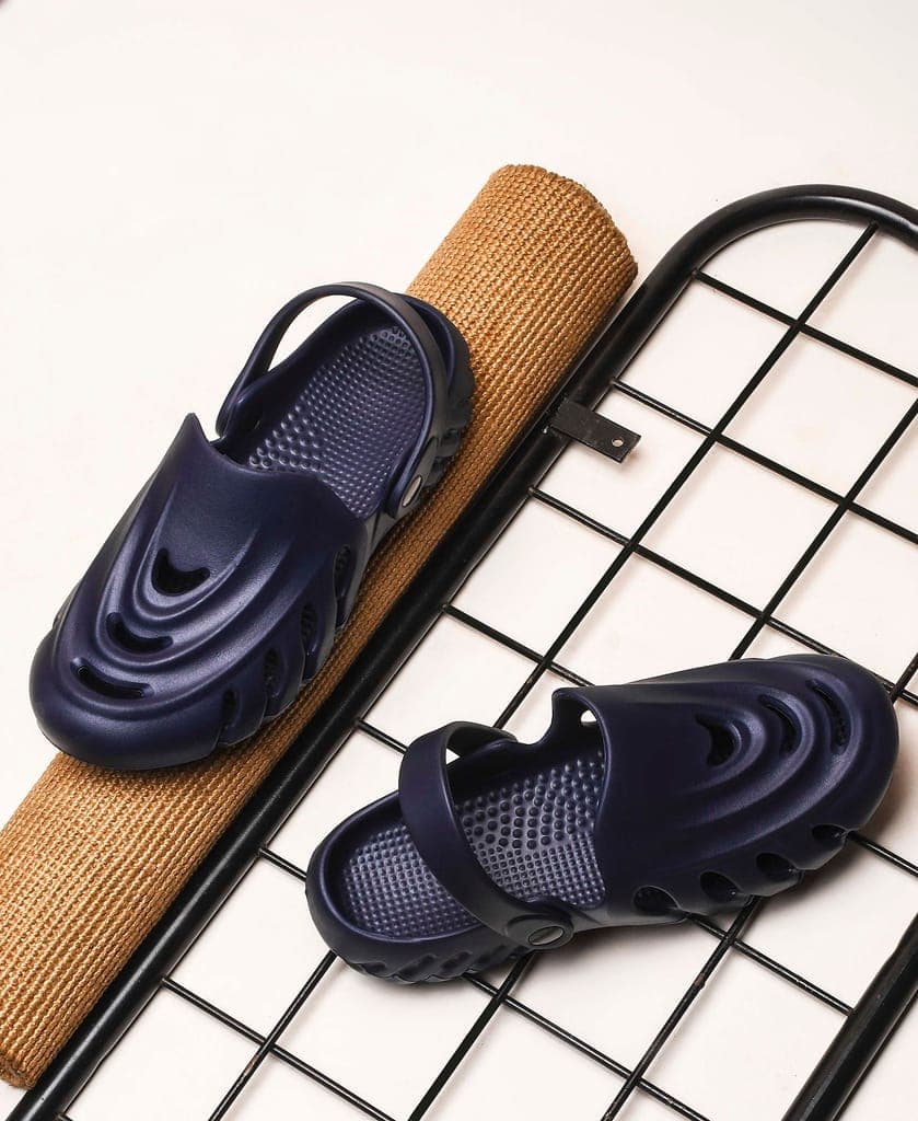 Bersache Extra Soft Classic Casual with Back Strap Regular wear with Ultra Soft & Flexibility Technology Clog for Men's