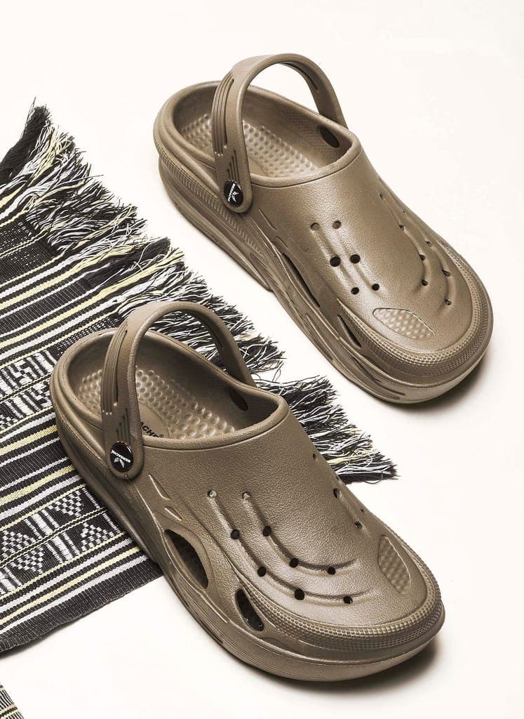 Bersache Extra Soft Classic Casual with Back Strap Regular wear with Ultra Soft & Flexibility Technology Clog for Men's