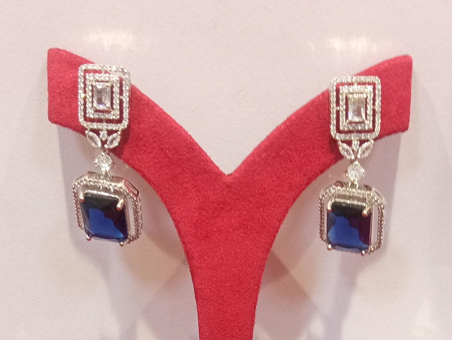 earing-ad1