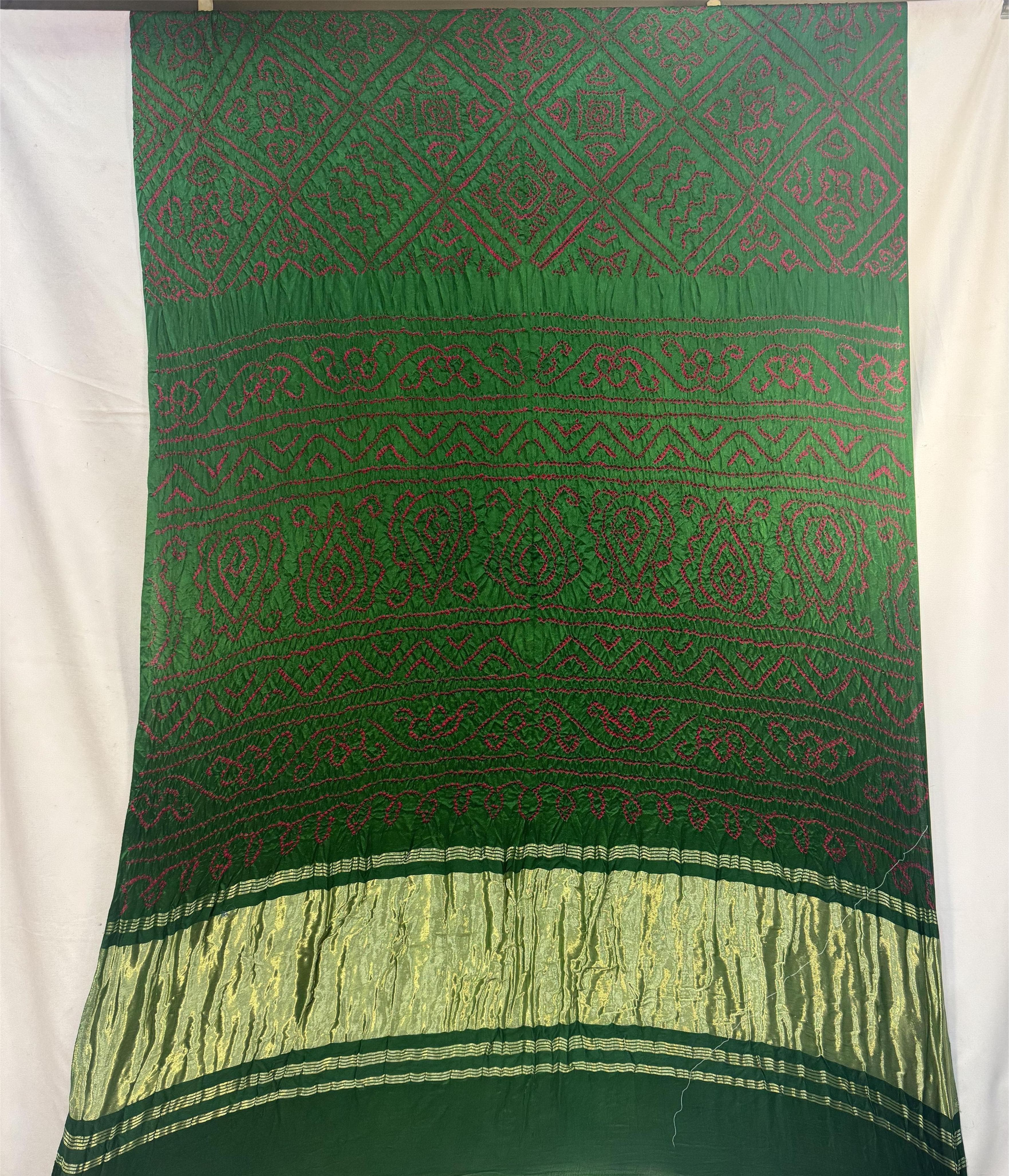 kala-sanskruti-all-over-green-color-pure-gaji-silk-bandhani-saree-6.5m-with-blouse-piece-elegant-traditional-wear-saree-for-women1