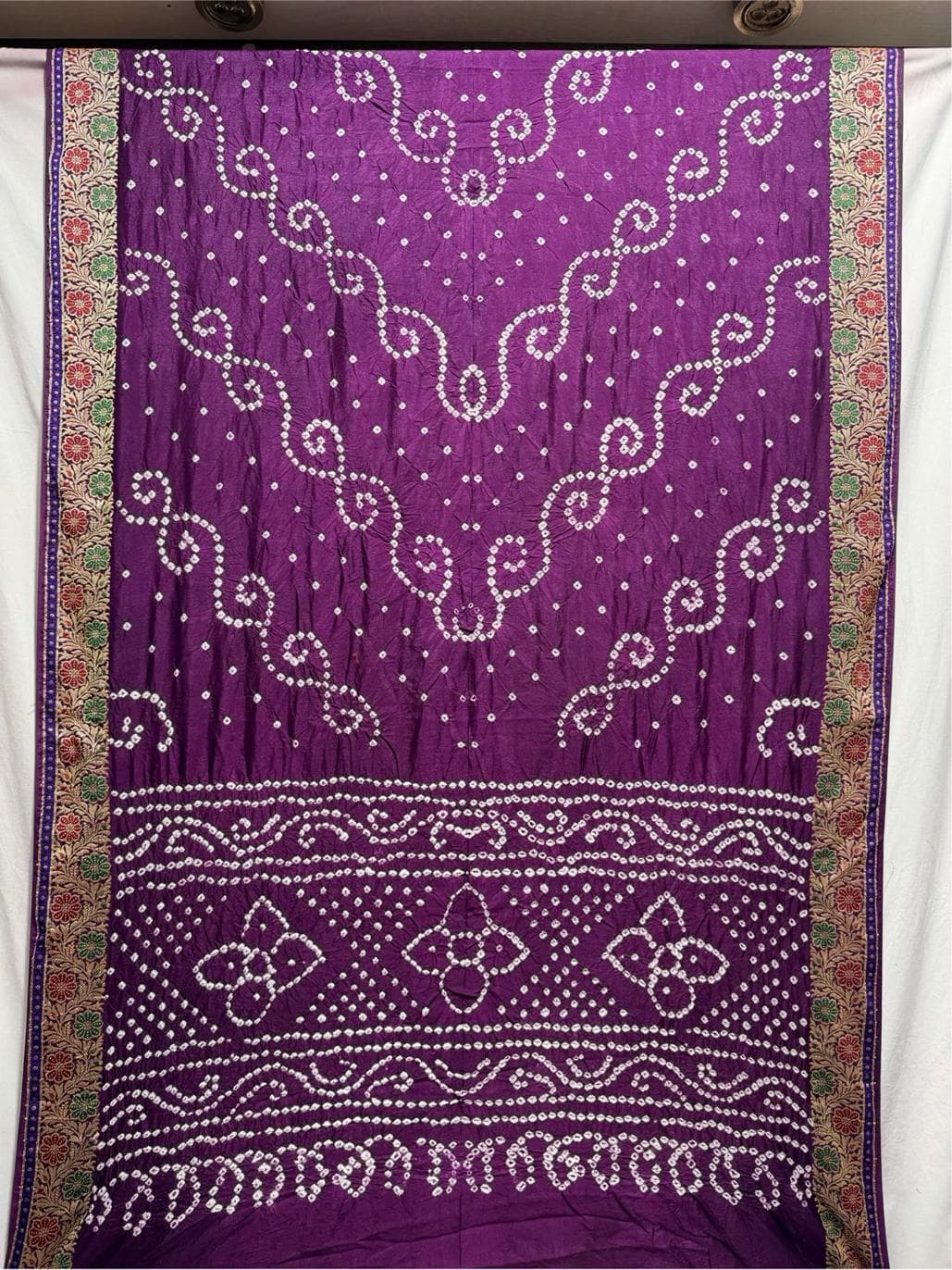 kala-sanskruti-all-over-magenta-color-dupion-silk-bandhani-saree-6.5m-with-blouse-piece-elegant-traditional-wear-bridal-saree-for-women1