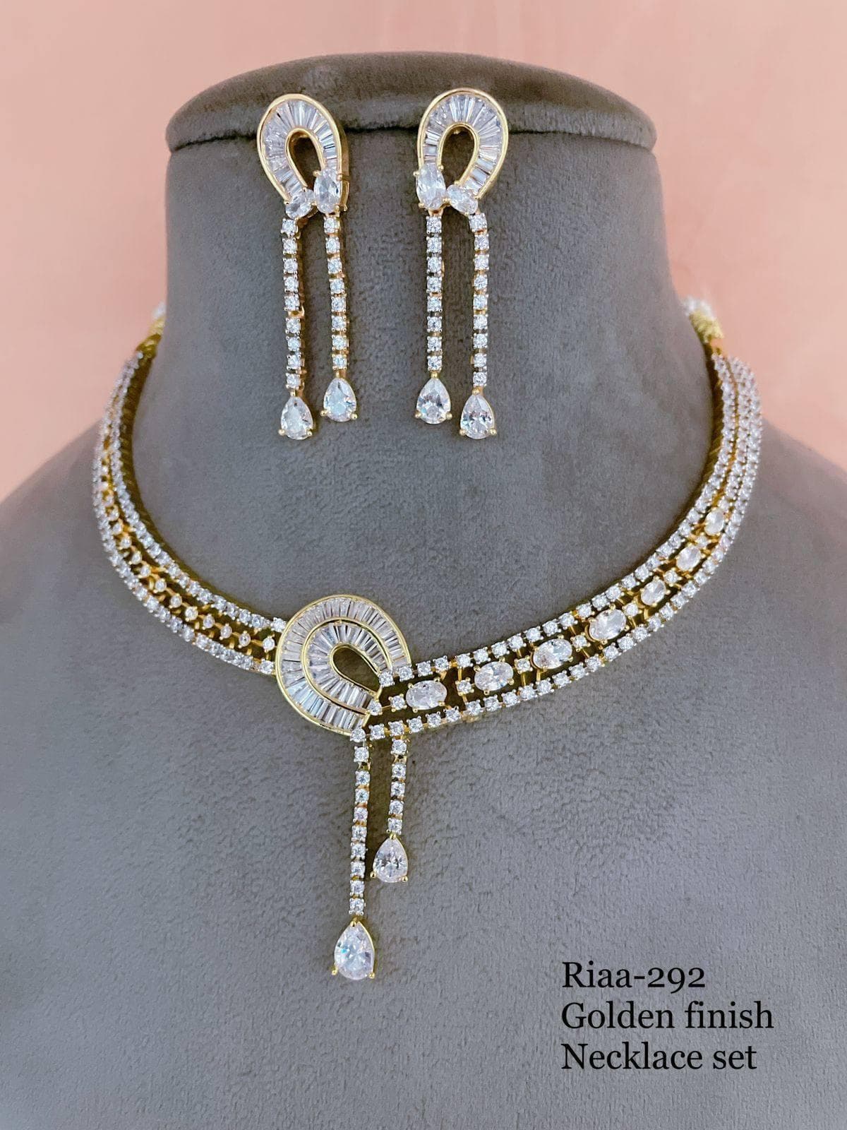 riaa-292-golden-finish-necklace-set---white1