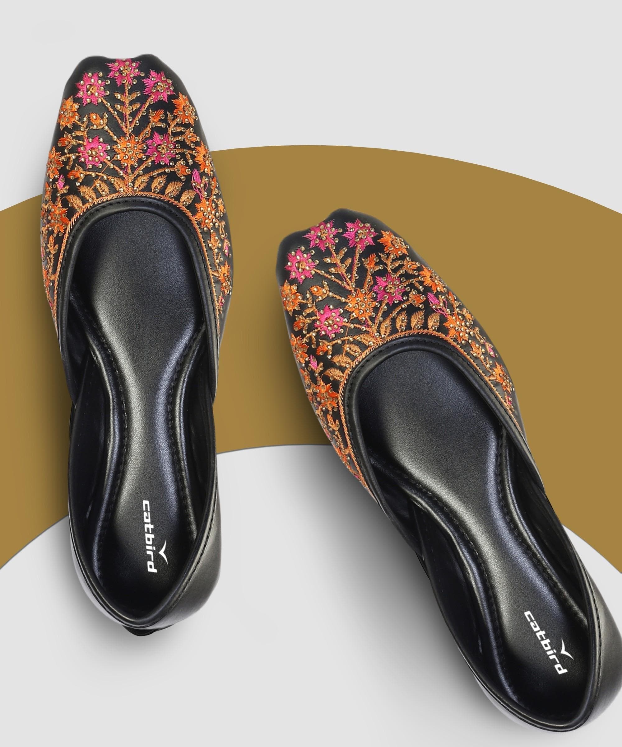 handmade-embroidery-punjabi-ethnic-jutis1