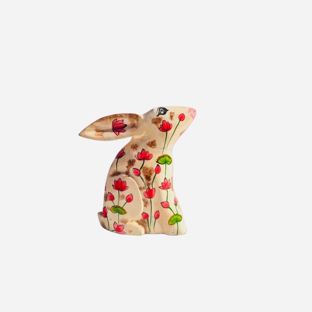 wooden-rabbit-home-decorated-peace1