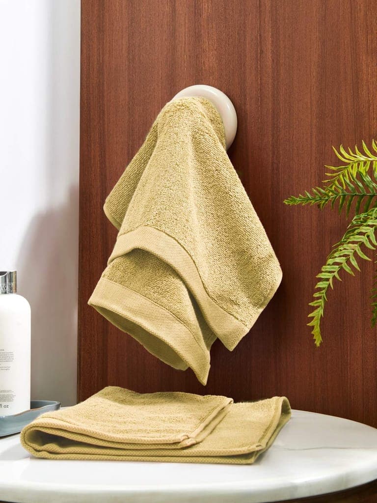 ddecor---pioneer-collection-100%-cotton-bomboo-plains-and-textures-pattern--hand-towel-|40-cm-x-60-cm|---yellow1