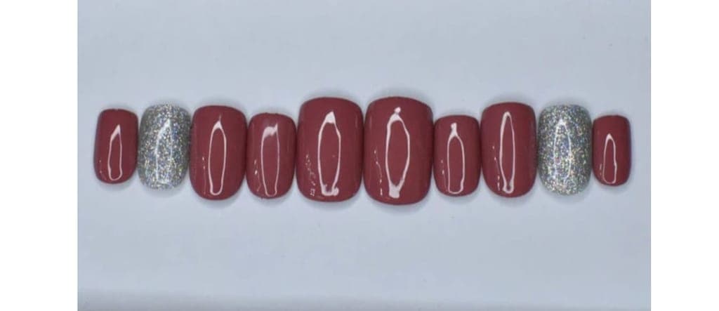 glossy-rose-holographic-silver-glitter-fake-nails1