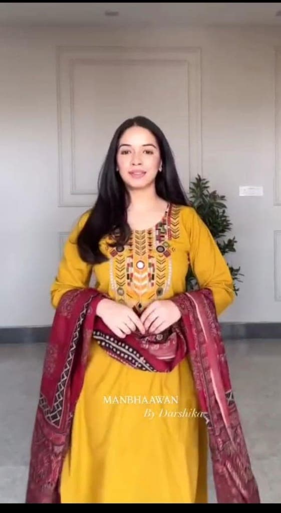 women's-red-embroidered-cotton-kurta-set-with-printed-dupatta1