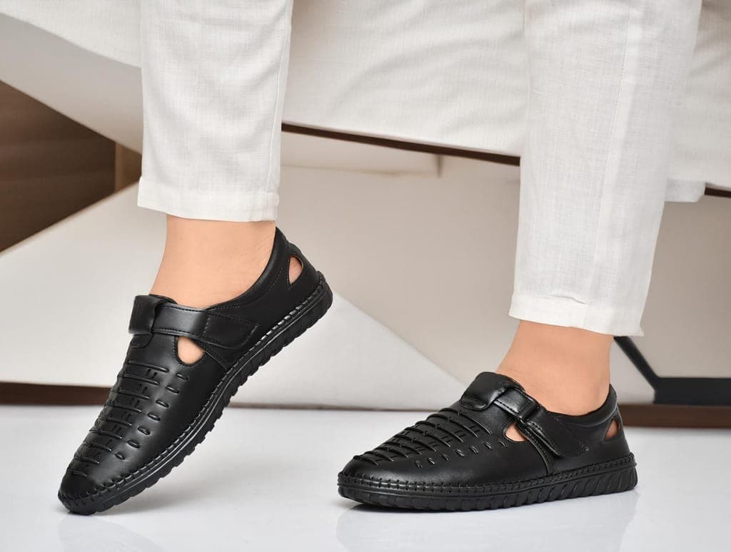 wugo::latest-trendy-men-sandals|roman-sandals|outdoor-sandals-for-men's-&-boys-(free-home-delivery)1